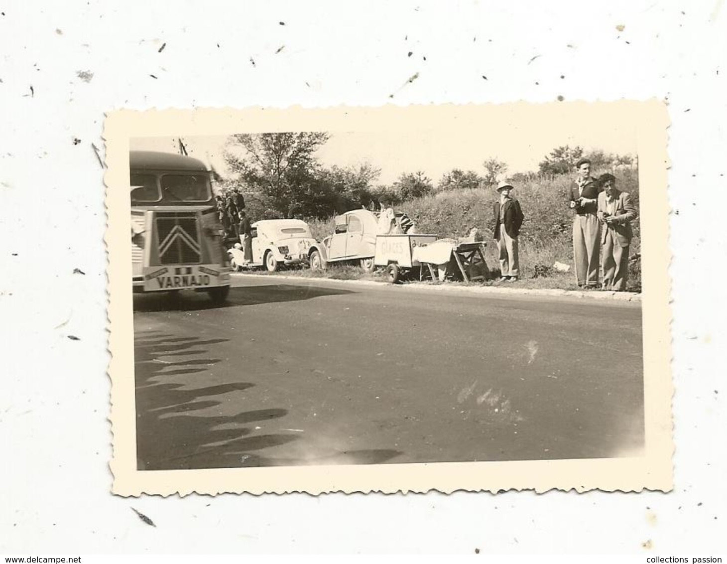 Photographie ,automobile,90 X 60 , CITROEN 2 CV ,  Tube, Assistance R. VARNAJO , Course Bordeaux Paris,cyclisme - Automobiles