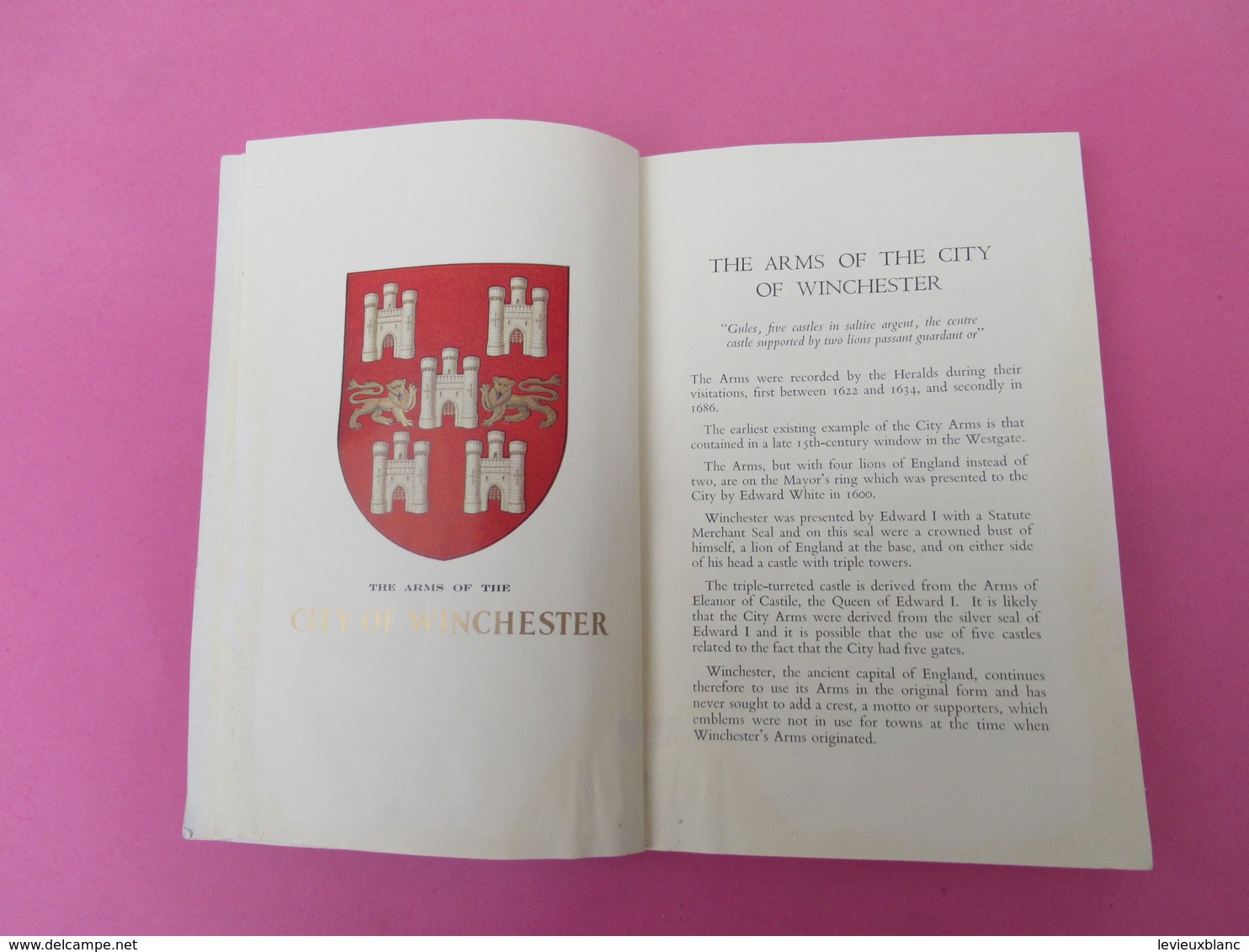 Petit Livre/ Guide / Angleterre/WINCHESTER/ Official Guide/ Second Edition/Burrow/ Vers 1950        PGC330 - Tourism Brochures