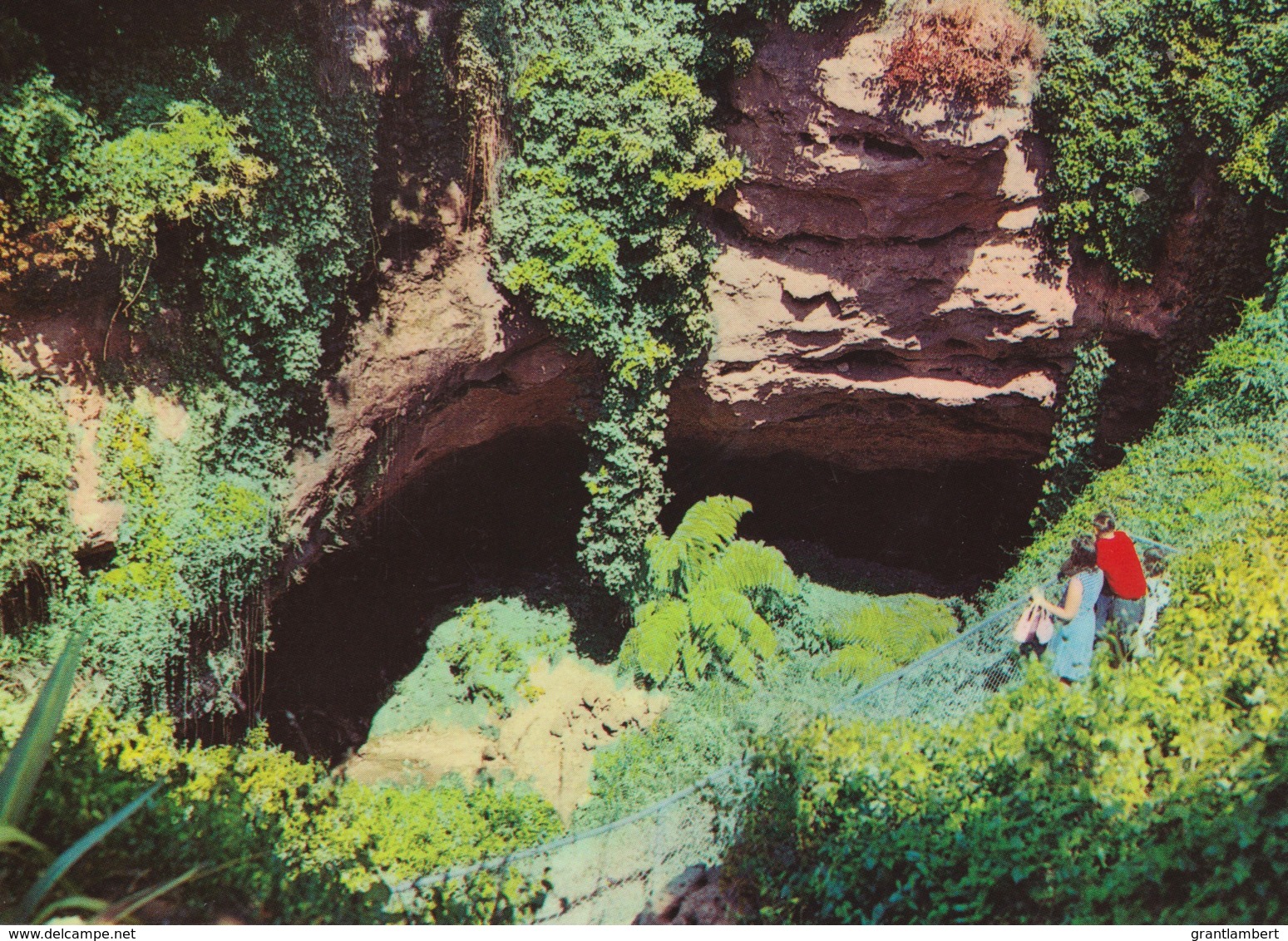 Cave Gardens, Mt Gambier, South Australia - Used - Mt.Gambier