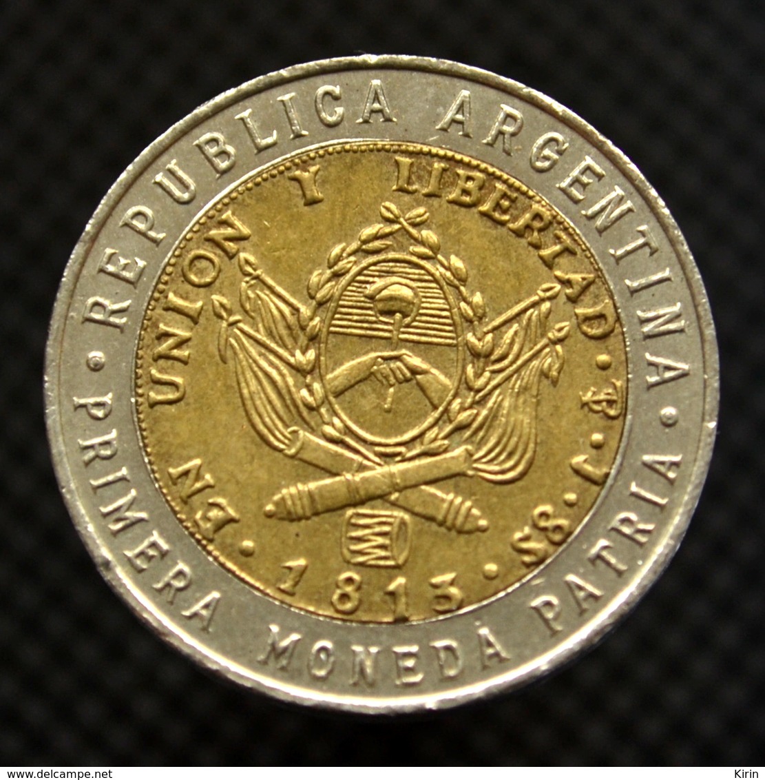 Argentina 1 Pesos. Km112.1. South American Coin. Bimetallic. Random Ages. - Argentina