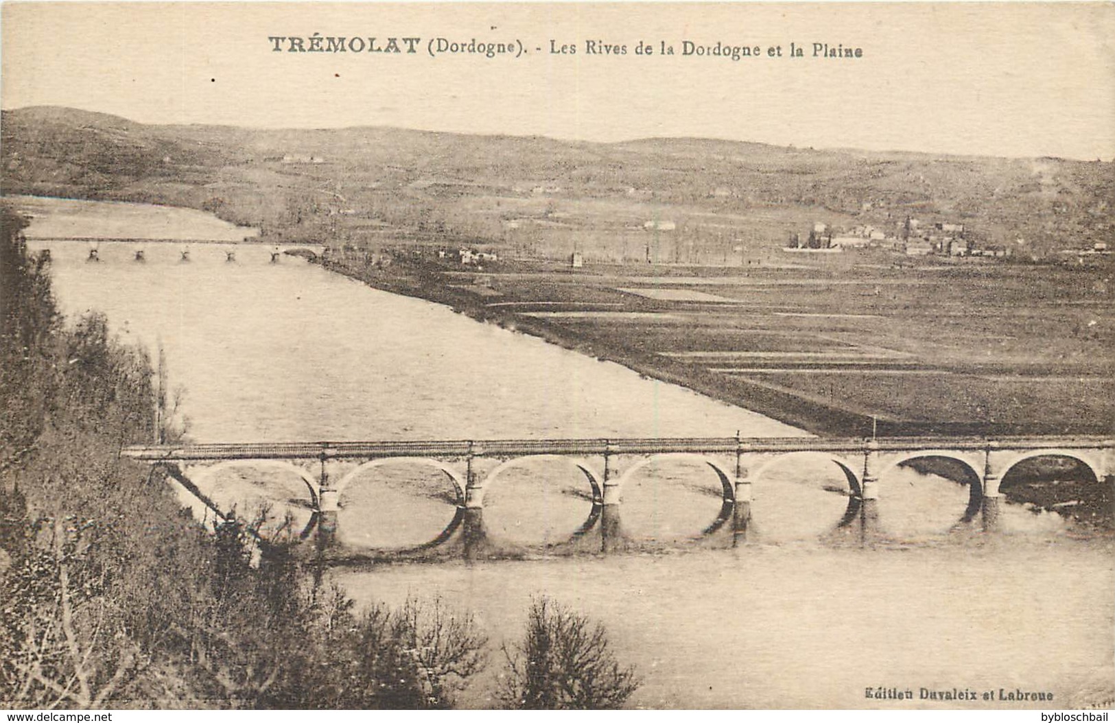 CPA 24 Dordogne Trémolat Les Rives De La Dordogne Et La Plaine - Autres & Non Classés