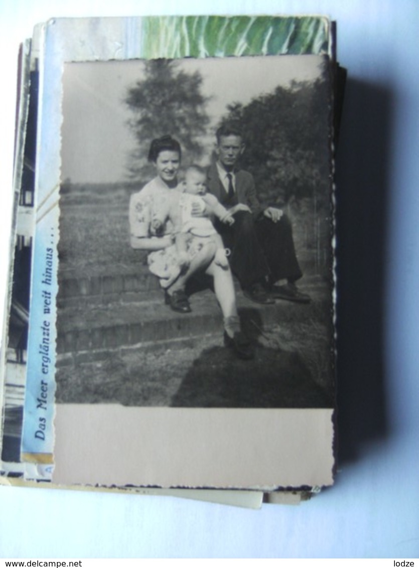 Unknown Photo Postcard Father Mother And Child - Zu Identifizieren