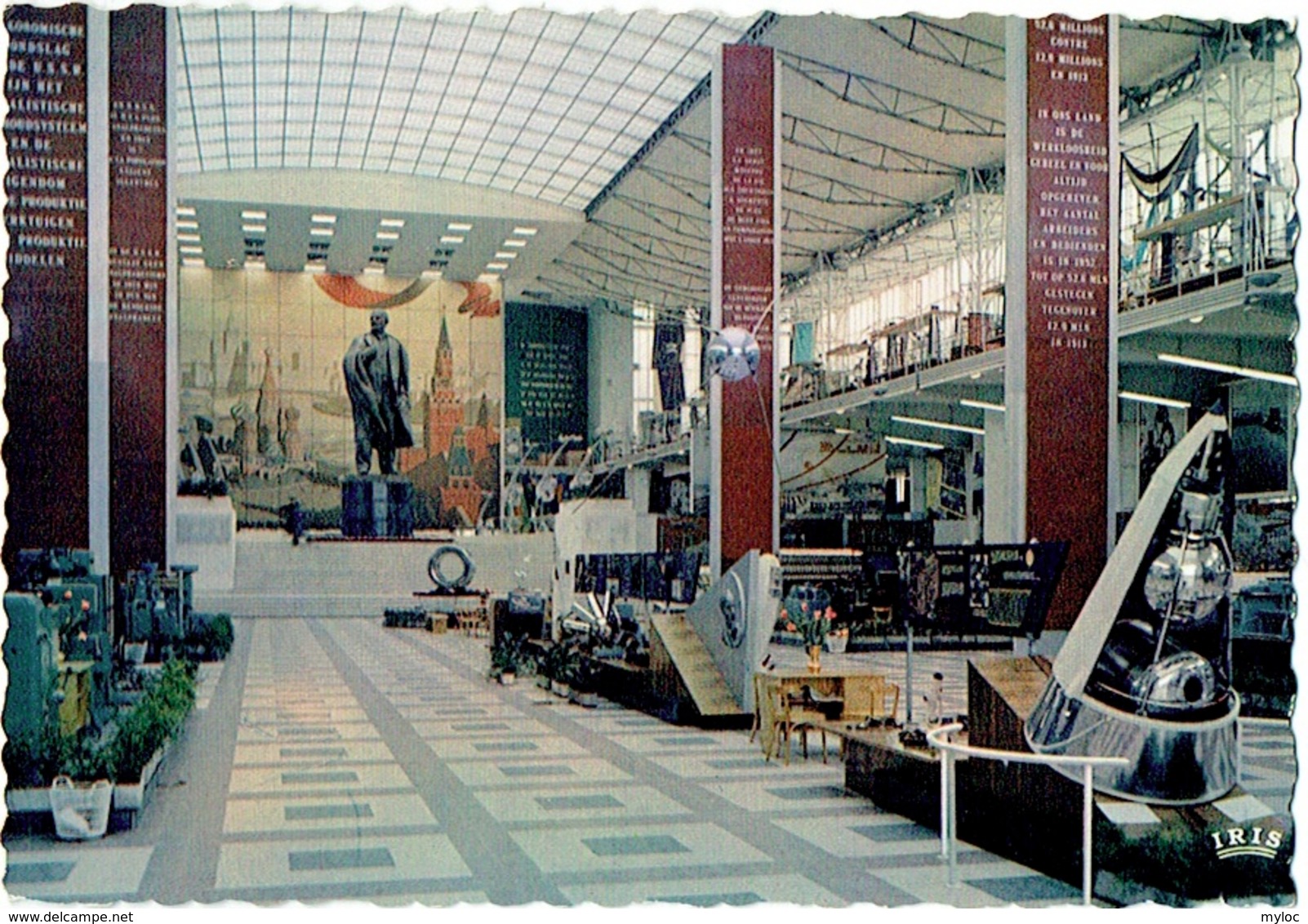 Bruxelles. Expo 58. Pavillon De L'U.R.S.S.  Les Deux Spoutniks. Exposition Universelle 1958. - Expositions Universelles