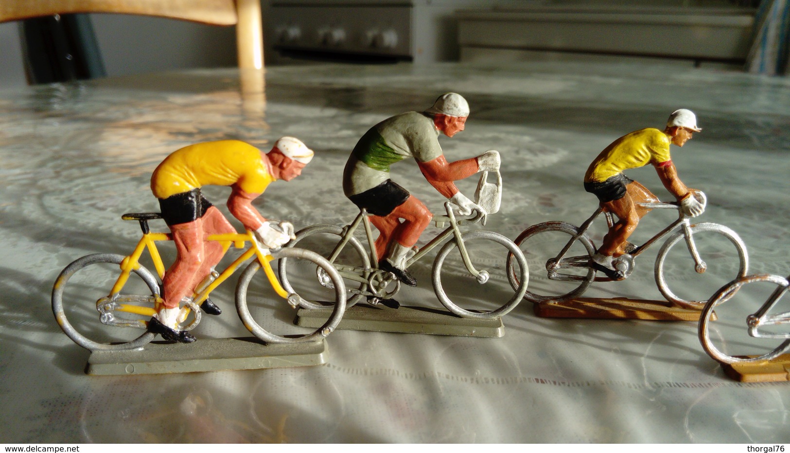 TOUR DE FRANCE D'AUTREFOIS ANCIENNES FIGURINES STARLUX DE CYCLISTES 1950 - Starlux