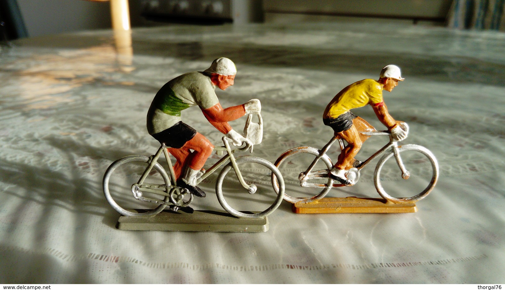 TOUR DE FRANCE D'AUTREFOIS ANCIENNES FIGURINES STARLUX DE CYCLISTES 1950 - Starlux