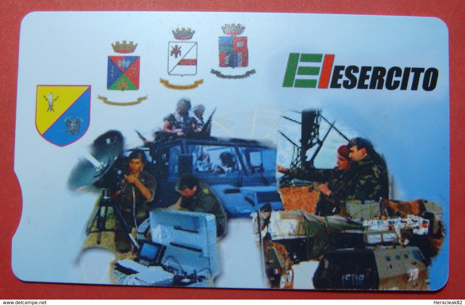 Serie 00103-11, Italian Army In Kosovo Chip Phone CARD 10 Euro Used Operator TELECOM ITALIA *Tank, Soldiers, Satellite* - Kosovo