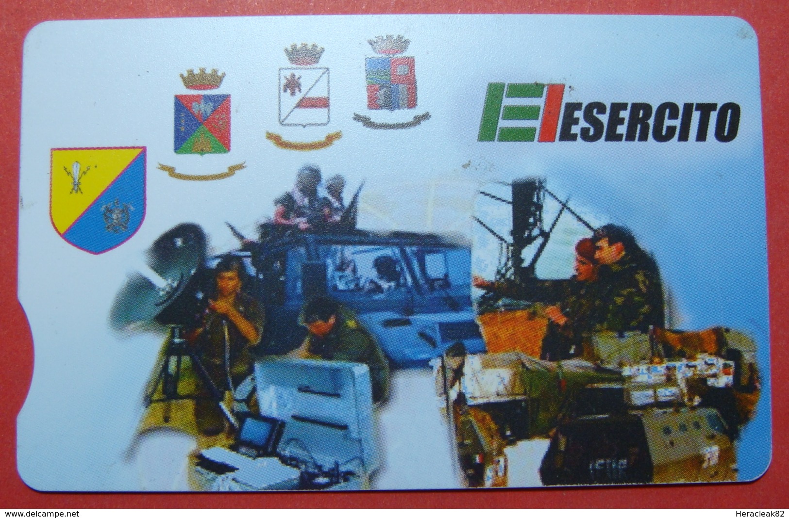 Serie 00102-22, Italian Army In Kosovo Chip Phone CARD 10 Euro Used Operator TELECOM ITALIA *Tank, Soldiers, Satellite* - Kosovo