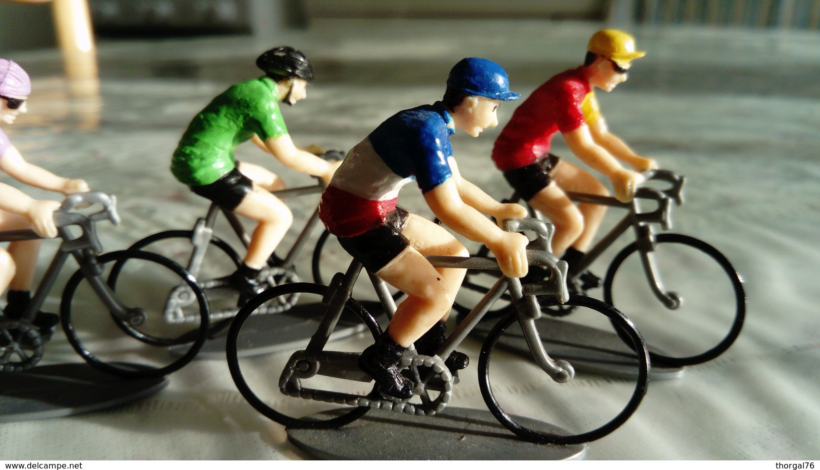 TOUR DE FRANCE D'AUTREFOIS ANCIENNES FIGURINES  DE CYCLISTES 1970- 1999 - Starlux