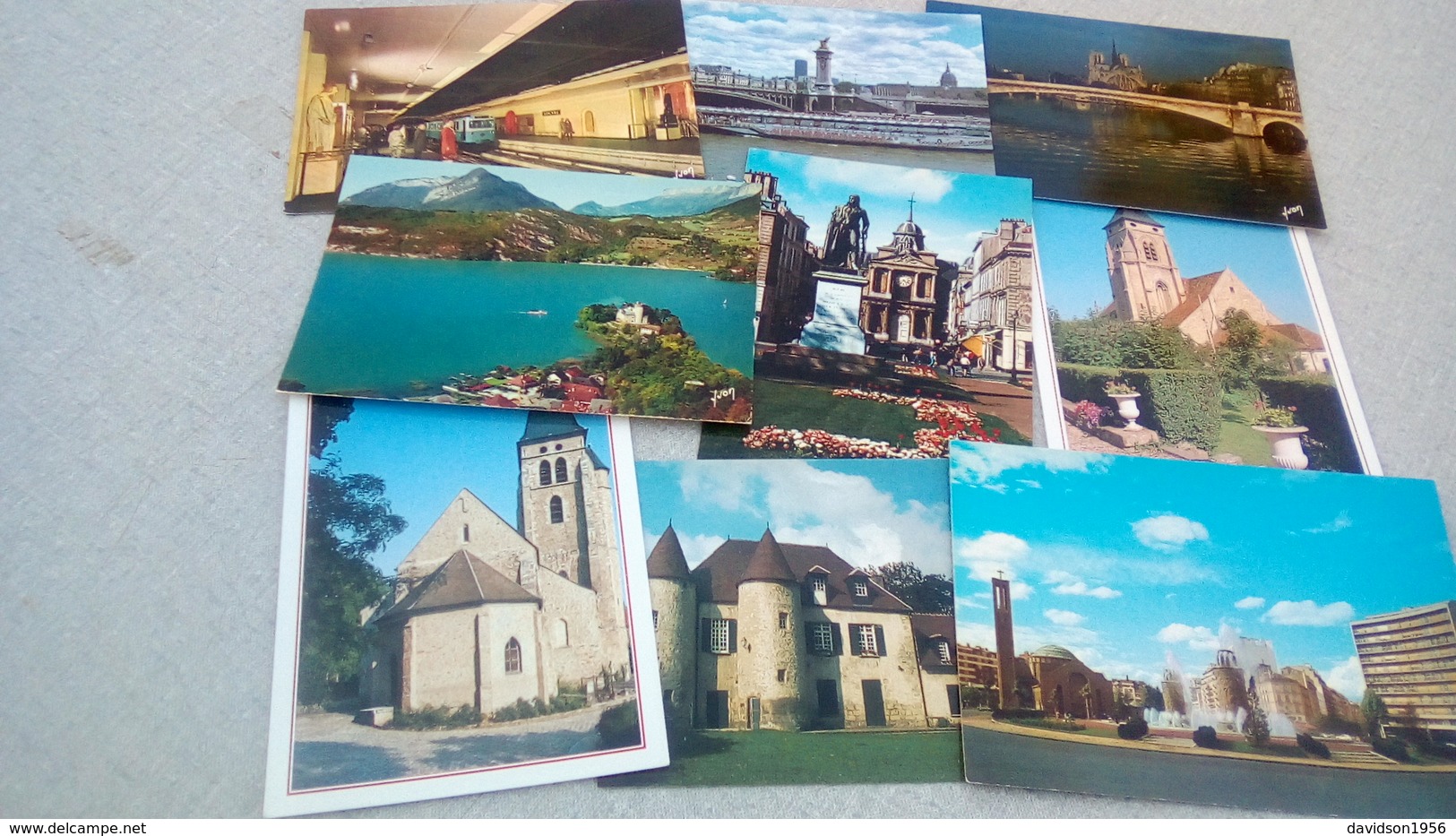 Lot De 2000 Cartes   Cpm Cpsm  De France En Bon état    ,  Divers Aspects  , Régions - 500 Postcards Min.