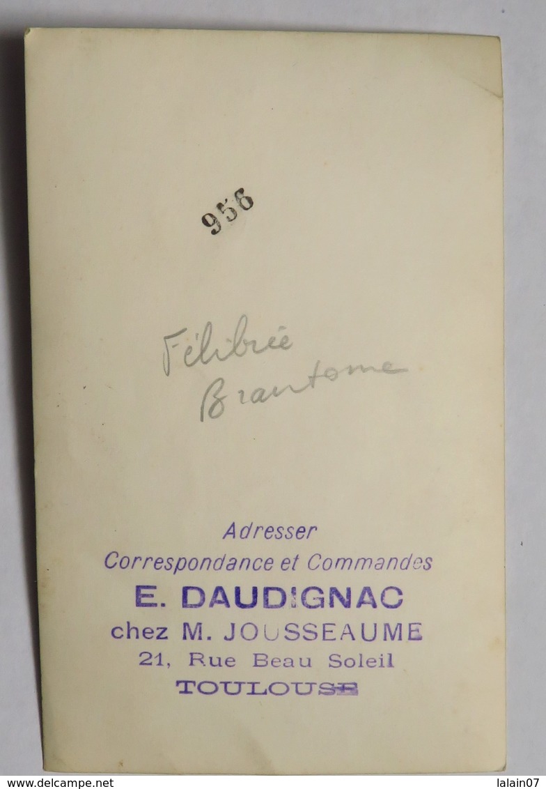 Photographie Format CPA : Trois Personnes, à L'arrière Mention "FELIBREE" Brantome, M. Daudignac Chez M. Jousseaume, - Fotografia