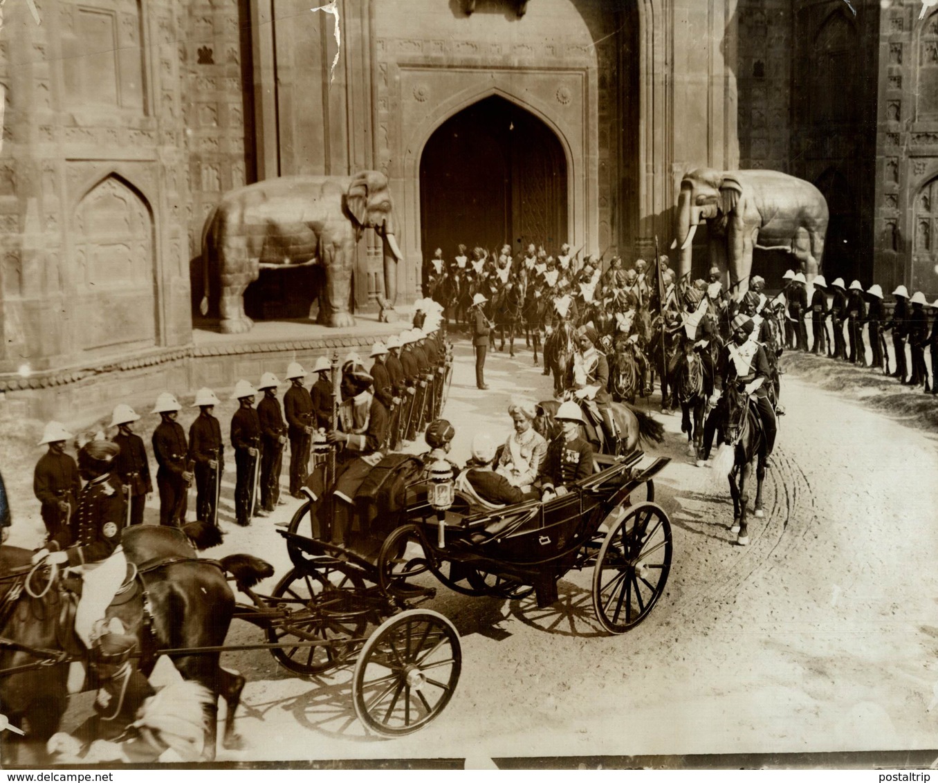 INDE INDIA DELHI  PROCESSION INDIAN CHIEF TEAR AT THE TOP SEE SCAN  +- 25*20CM Fonds Victor FORBIN (1864-1947) - Lugares