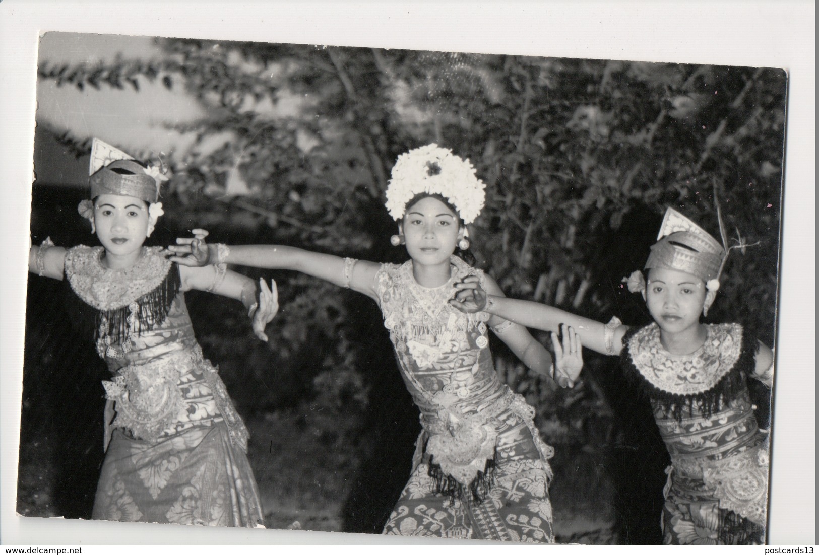 J-012 Indonesia Postcard Young Girls Dancing Traditional Dress Real Photo - Other & Unclassified