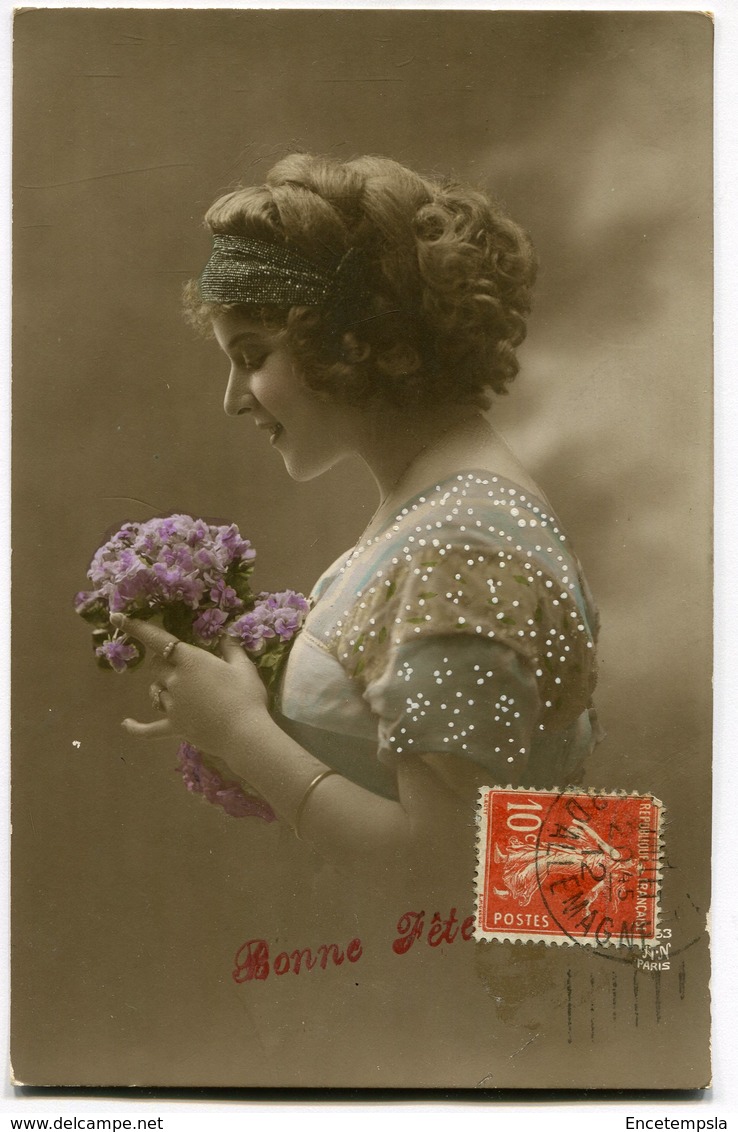 CPA - Carte Postale - Fantaisie - Portrait De Femme - Bonne Fête - Fleurs - 1910 (B9417) - Femmes