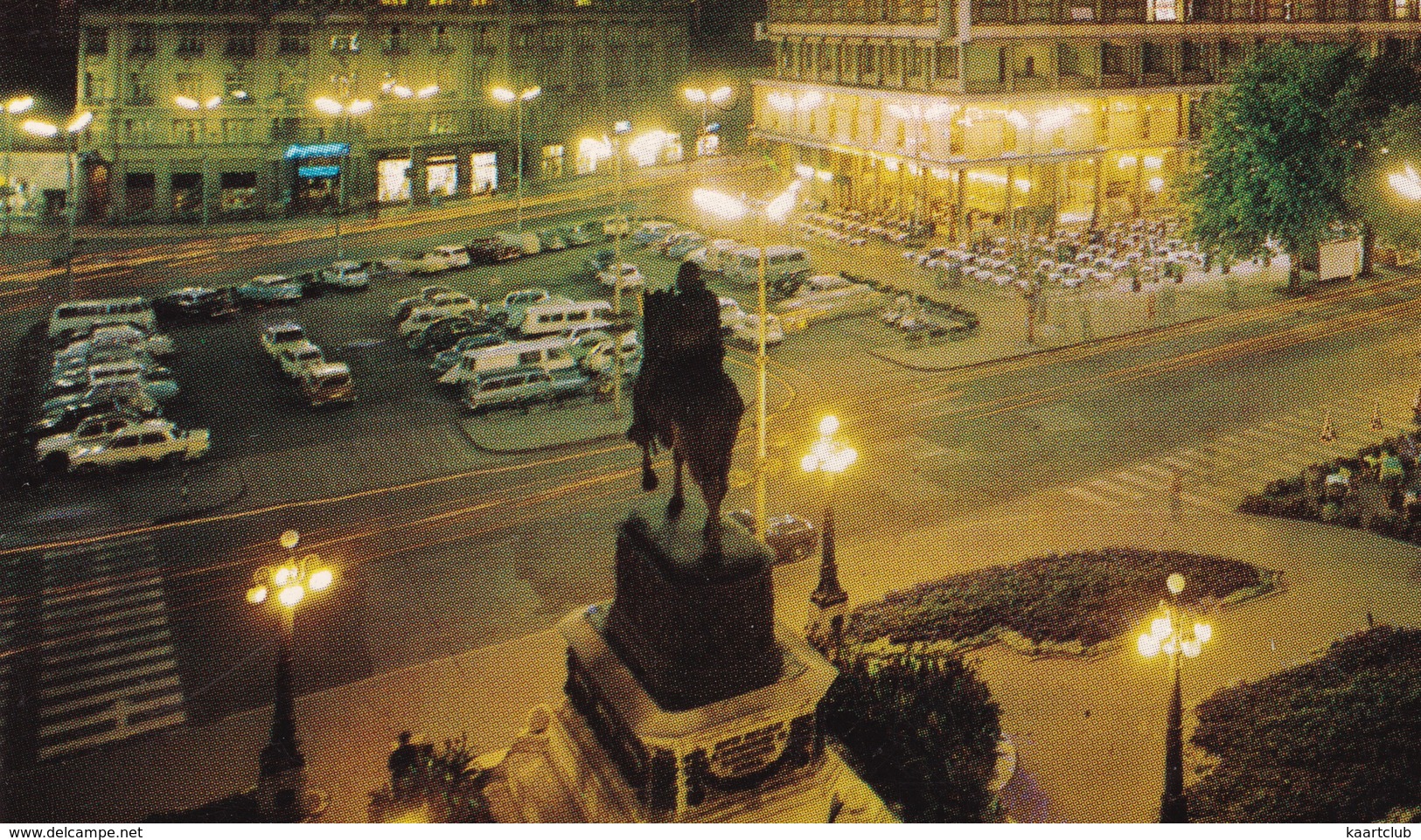 Beograd: Ca. 50 AUTO'S / CARS On Republic Square By Night - Trg Republike - (YU.) - Toerisme