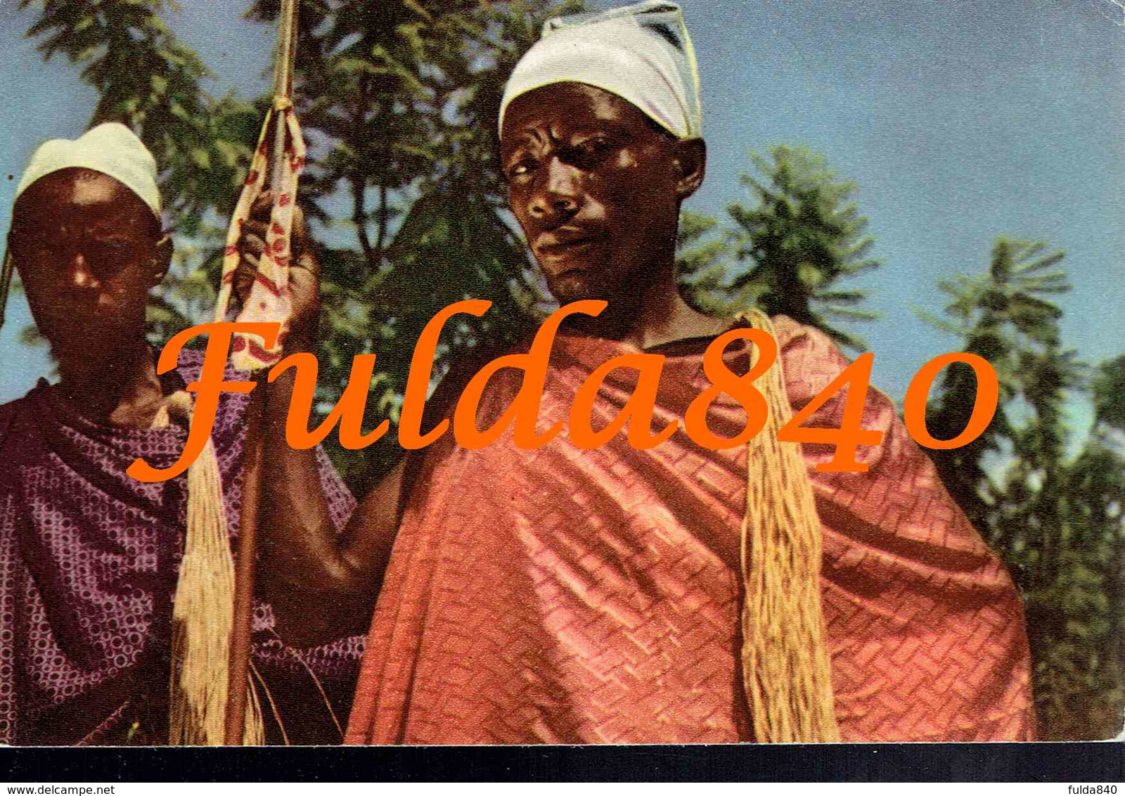 CPSA. CONGO BELGE.  Voyage Du Roi Au Congo - Notable De L'Urundi Qui Attendent à Usumbura L'arrivée Du Roi.  1955. () - Congo Belge