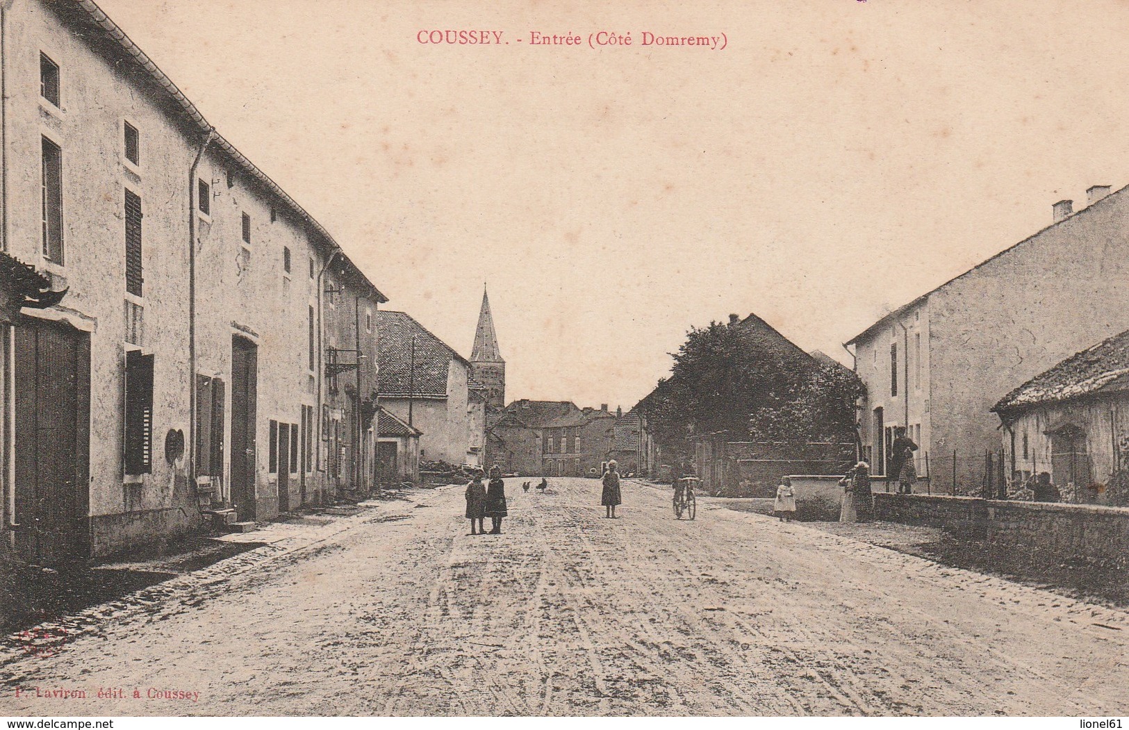 COUSSEY : (88) Entrée (Côté Domrémy) - Coussey