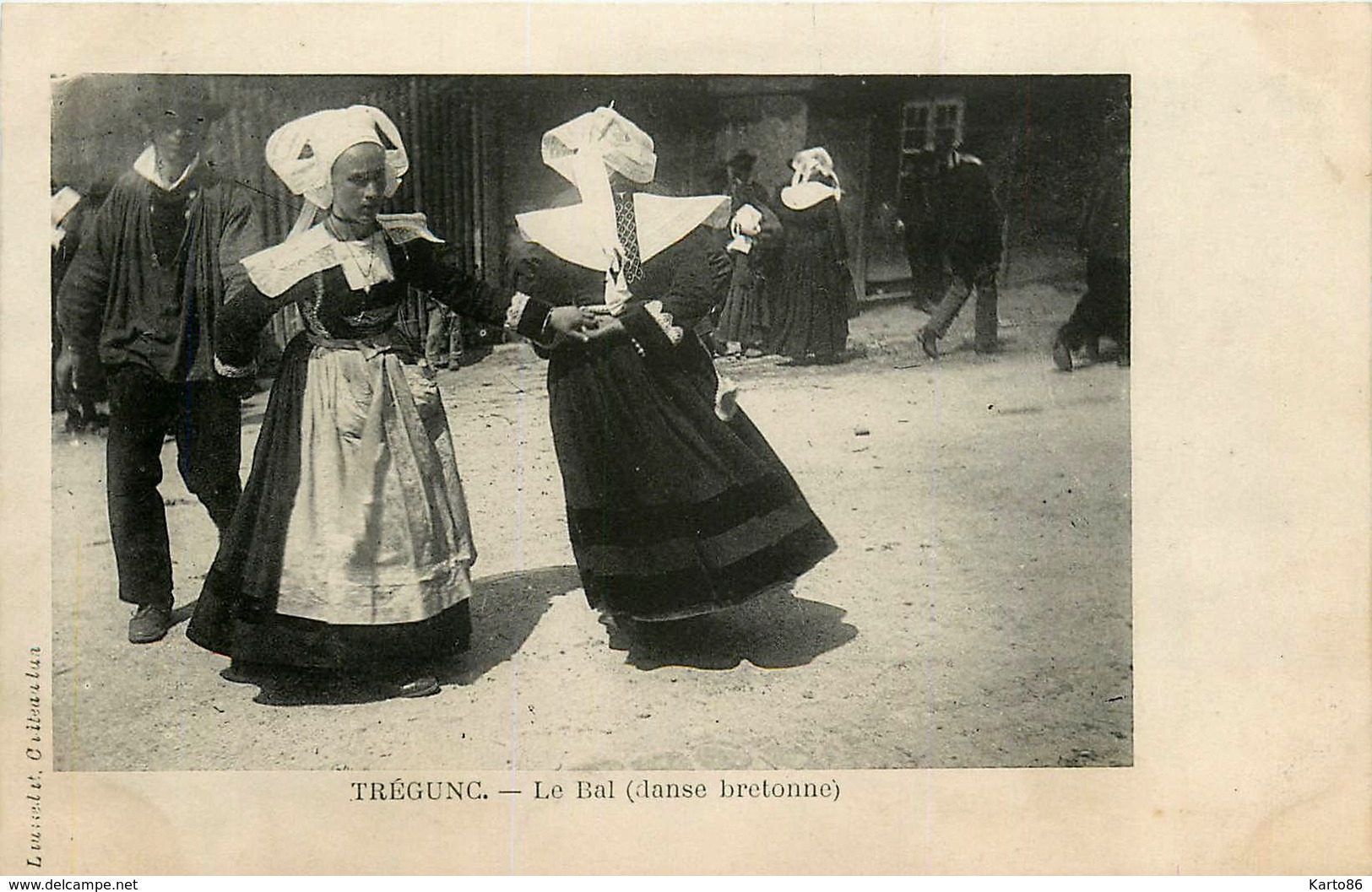 Trégunc * Le Bal * Danse Bretonne * Coiffe * Coutumes - Trégunc