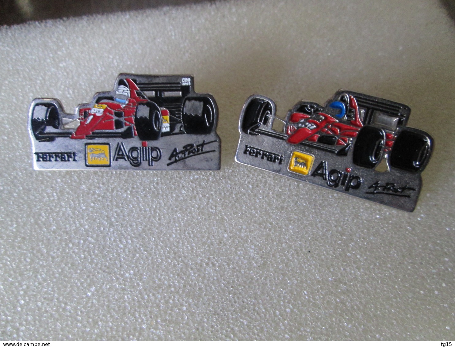 PIN'S   LOT 2 FERRARI  PROST - Ferrari