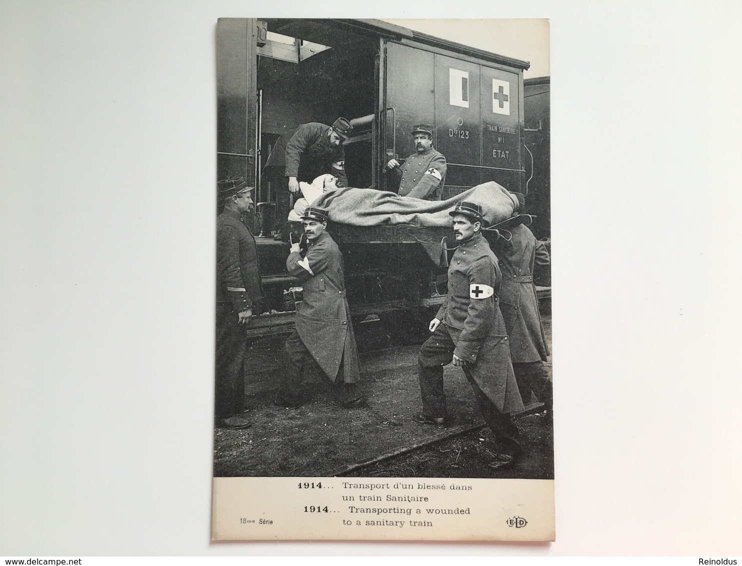 AK Transport D’un Blesse Dans Un Train Sanitaire 1914 Red Cross Croix Rouge Zug Soldaten - Oorlog 1914-18