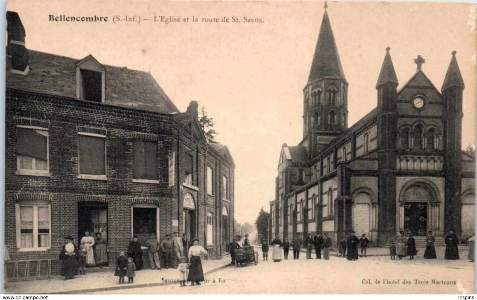 76 - BELLENCOMBRE -- L'Eglise Et La Route De St Saens - Bellencombre