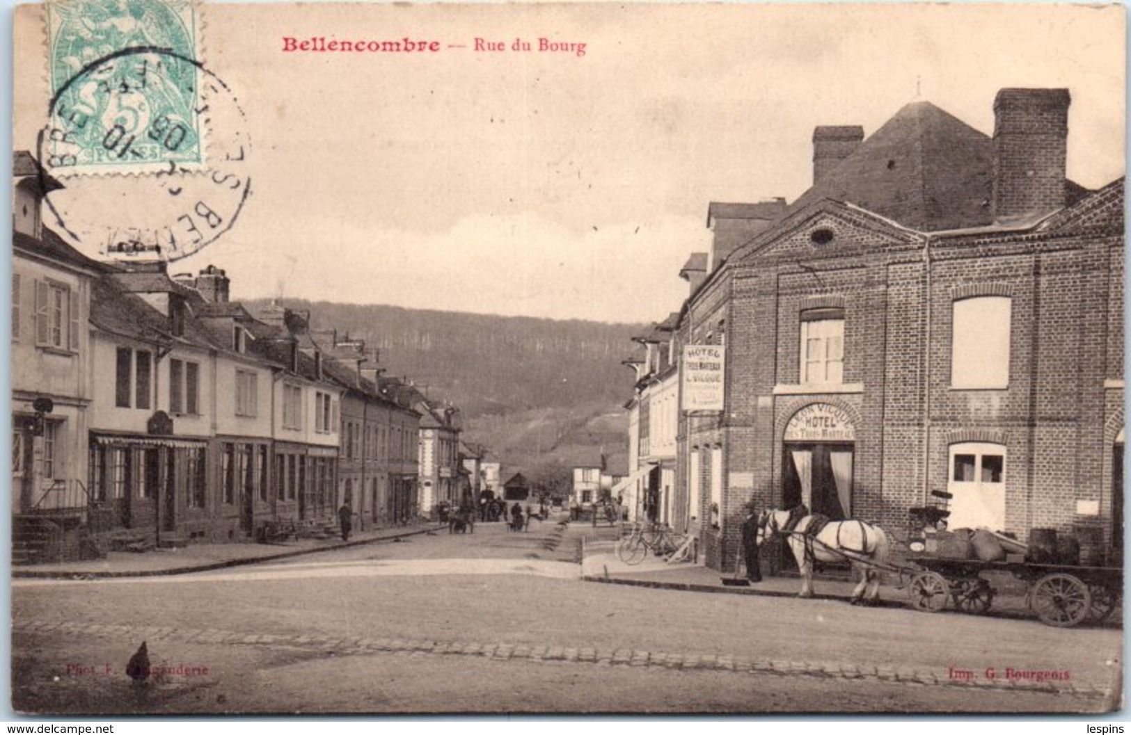 76 - BELLENCOMBRE -- Rue Du Bourg - Bellencombre