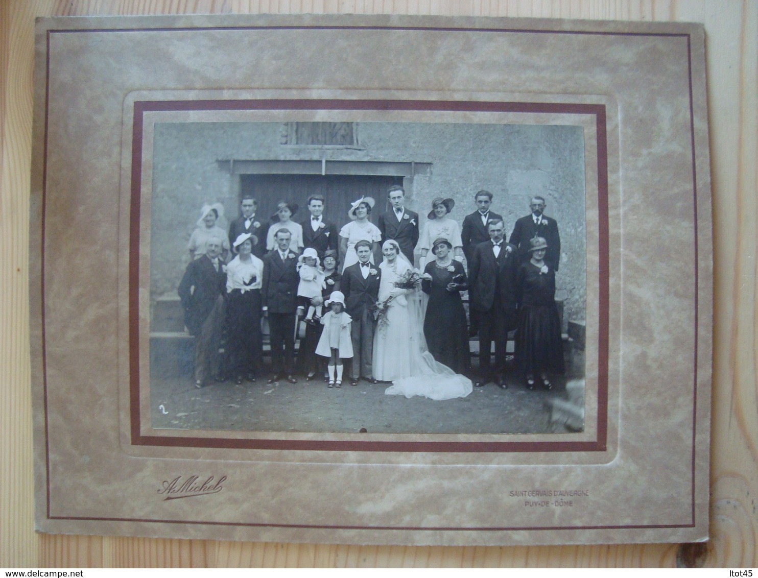 PHOTO DE MARIAGE DE A. MICHEL SAINT-GERVAIS D'AUVERGNE PUY-DE-DÔME VERS 1930 - Anonymous Persons