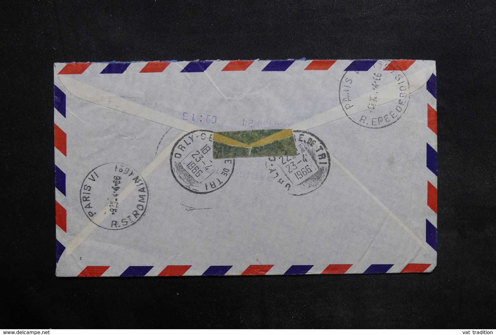 JAPON - Enveloppe En Exprès De Suginami Pour Paris En 1966 , Affranchissement Plaisant - L 35102 - Lettres & Documents