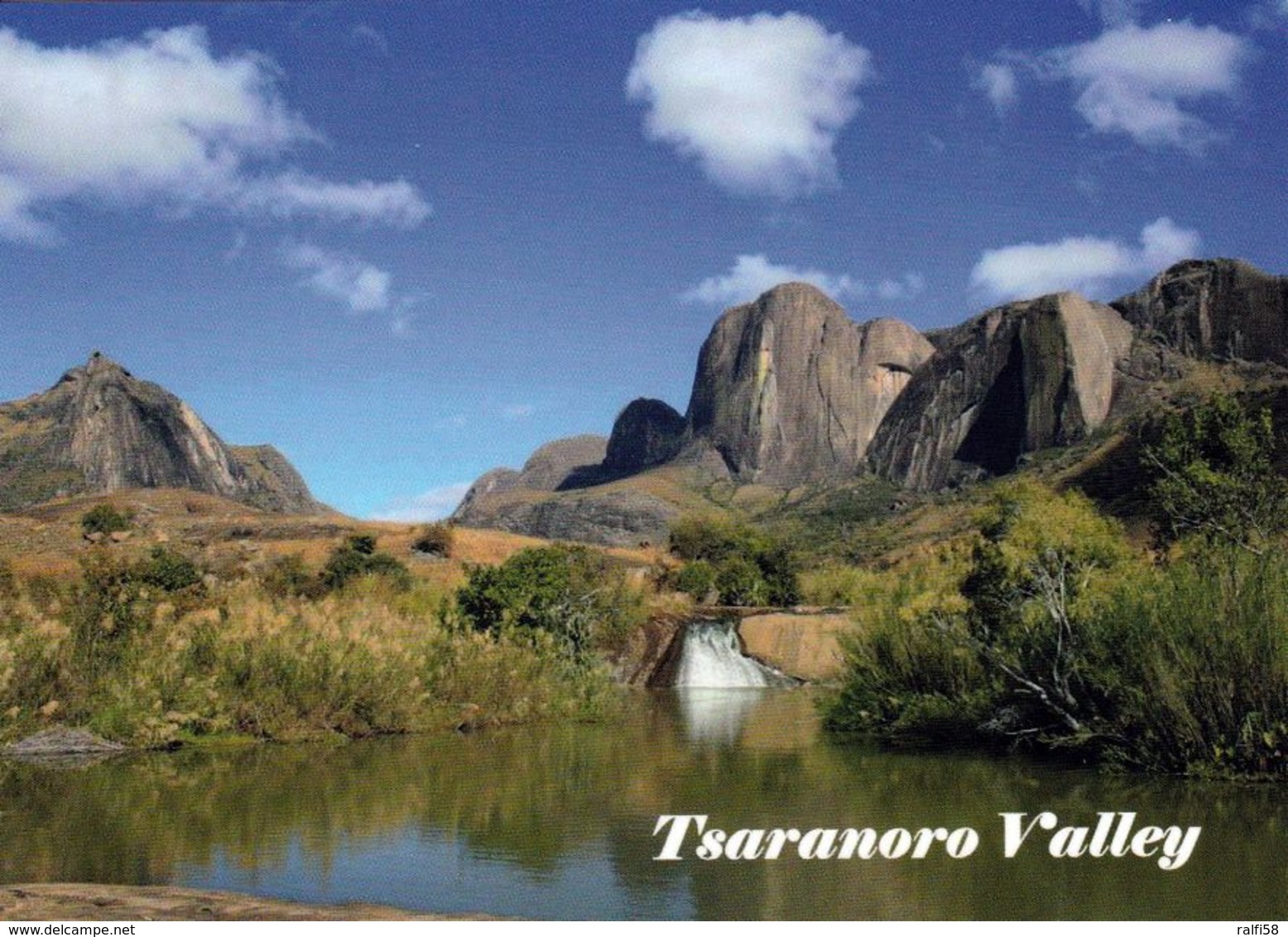 1 AK Madagaskar * Das Tsaranoro Tal Befindet Sich Am Rande Vom Andringitra Nationalpark Im Süden Von Madagaskar * - Madagascar