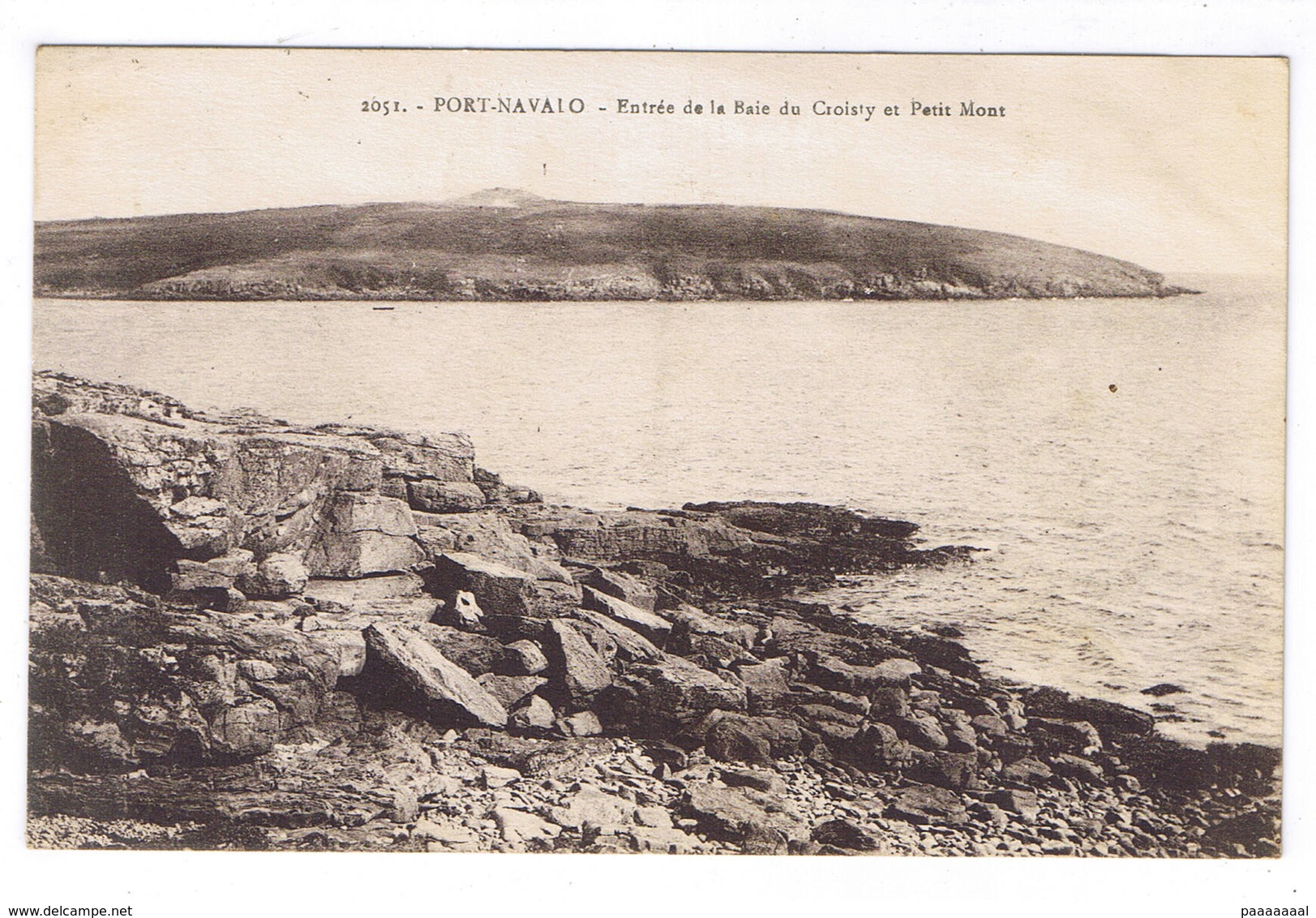 PORT NAVALO  ENTREE DE LA BAIE DU CROISTY ET PETIT MONT - Autres & Non Classés