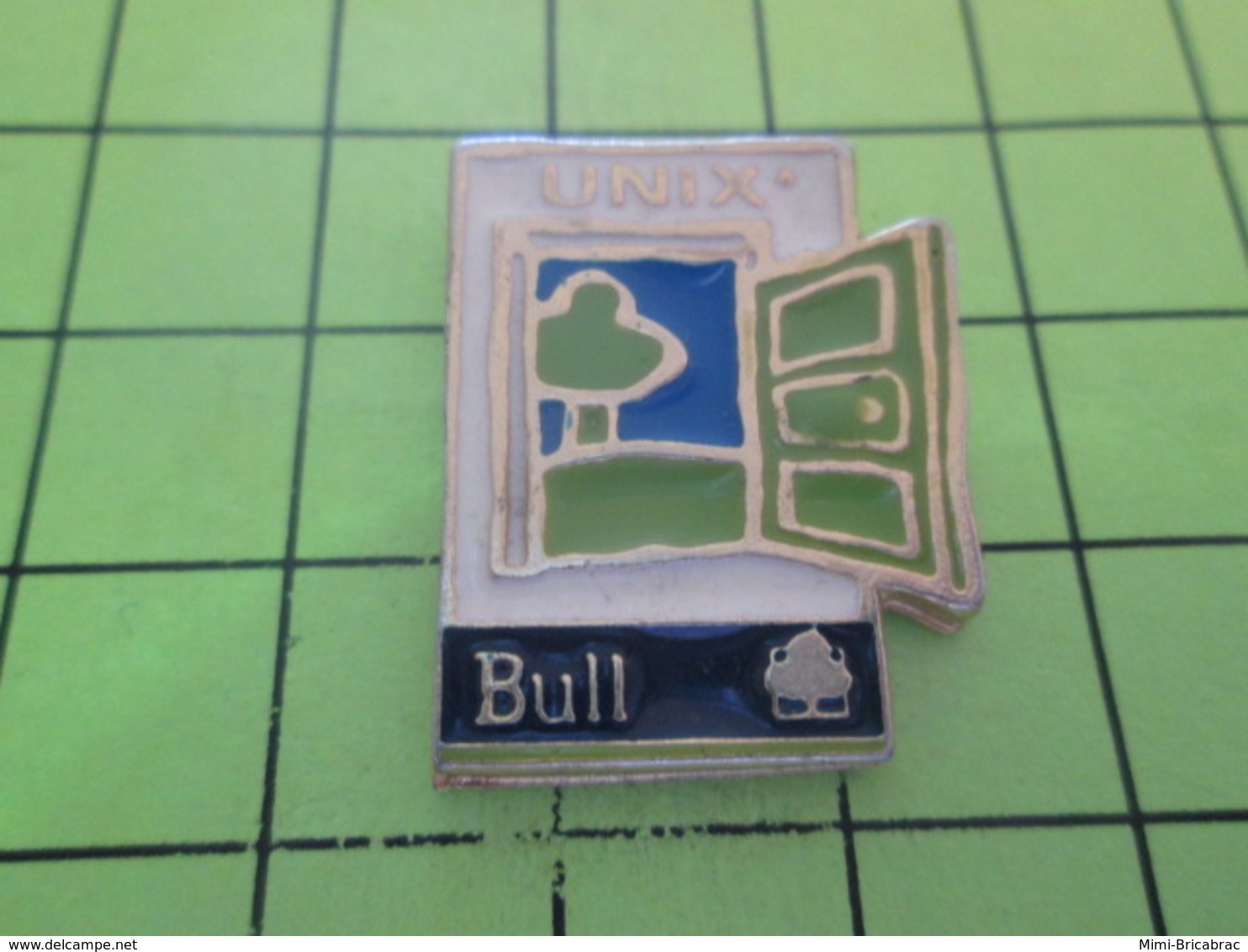 1215b Pins Pin's / Rare & Belle Qualité THEME INFORMATIQUE / BULL UNIX PAS WINDOW MAIS DOOR - Informatique