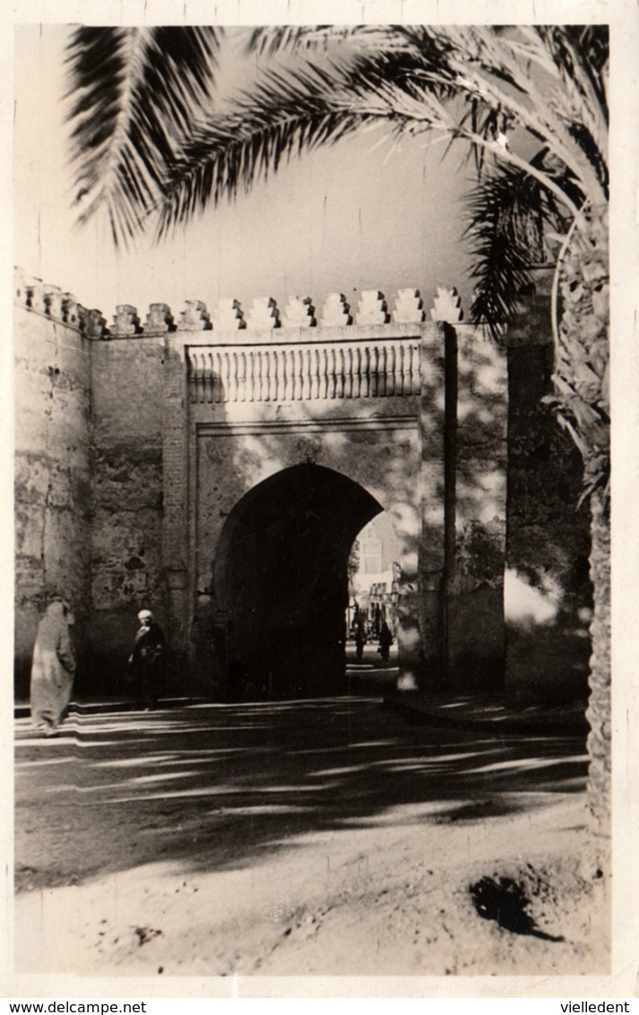 OUDJA (OUJDA - Maroc) - La Plus Vieille Porte De La Ville Et Les Remparts  - CPSM écrite En 1947 - 2 Scans - Other & Unclassified