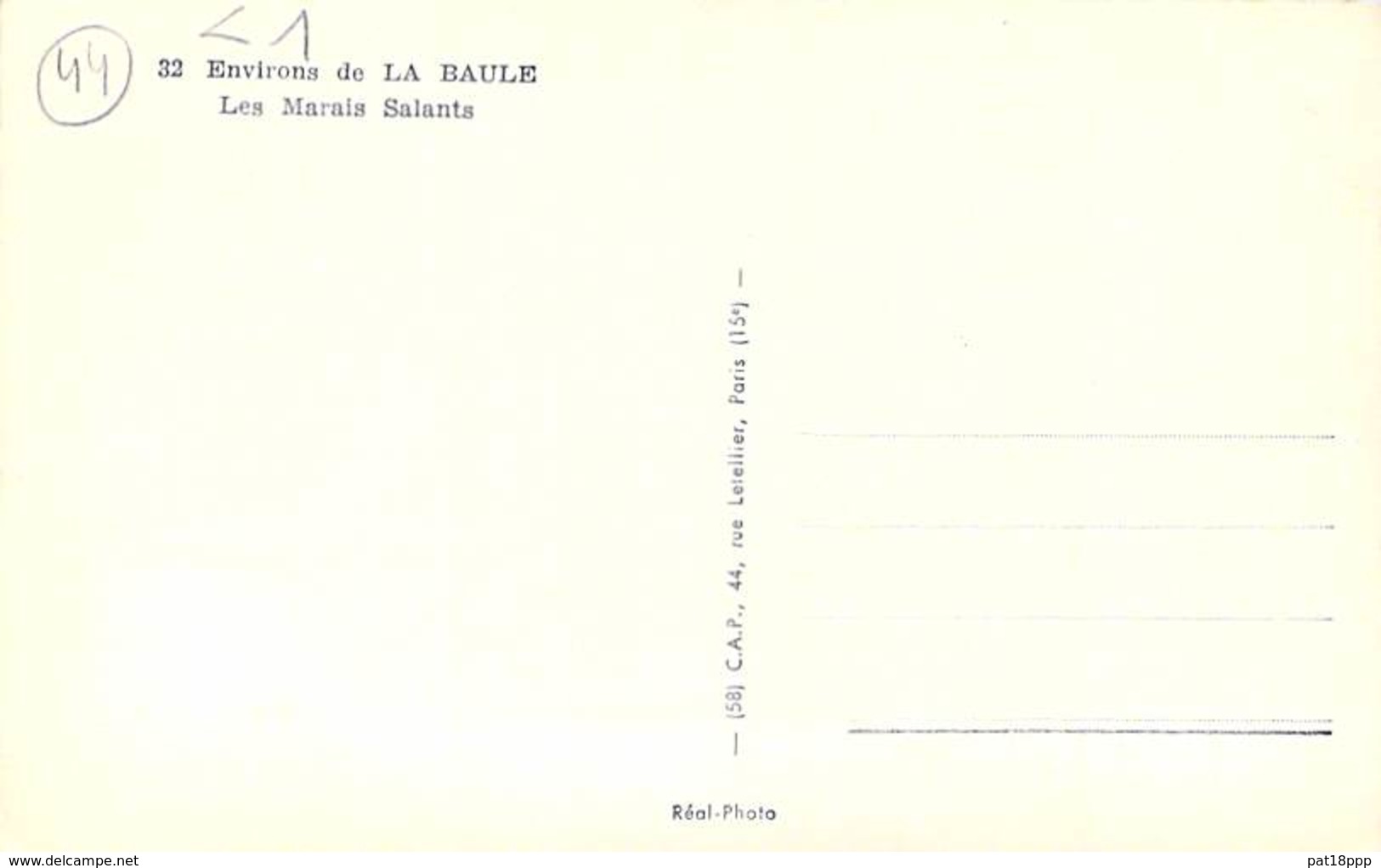 METIERS De La MER - Paludiers ( Marais Salants Des Environ De LA BAULE ) - CPSM Dentelée Format CPA - Loire Atlantique - Artisanat