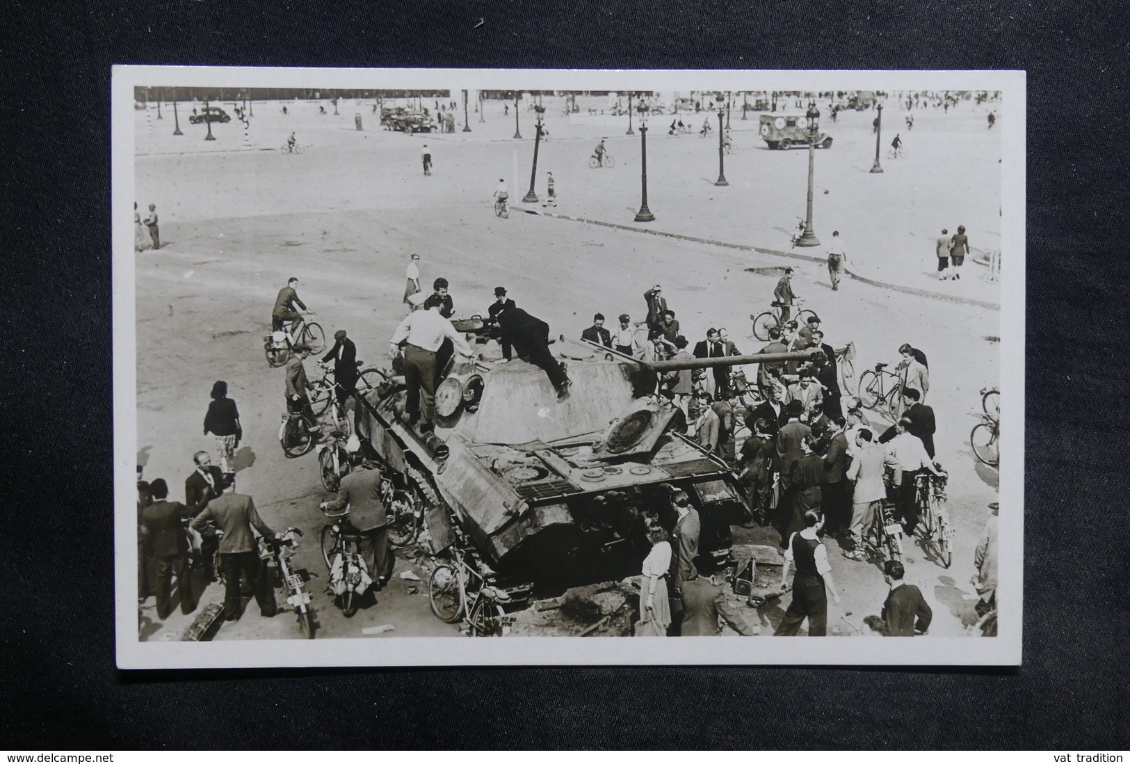 MILITARIA - Carte Postale - Guerre De 1939 / 45 - Libération De Paris - L 35395 - War 1939-45