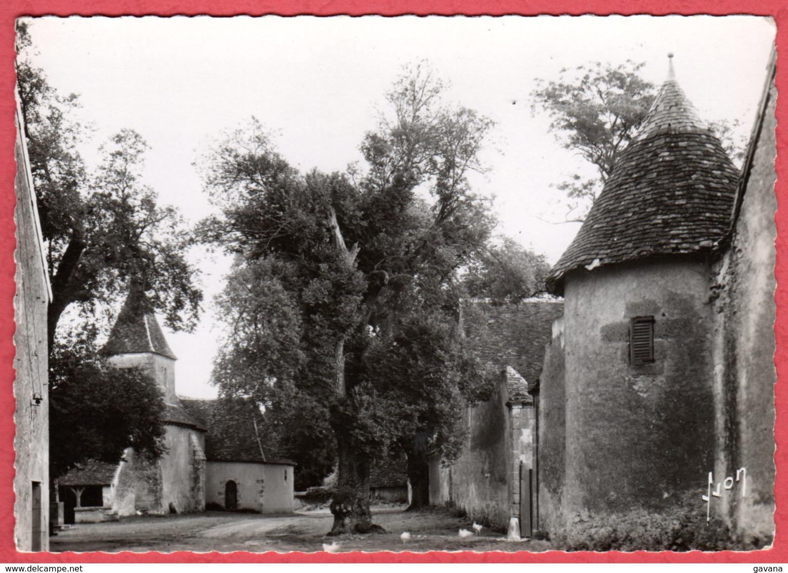 36 Environs De Chateauroux - NOHANT - Entrée Du Village Et Tour De La Ferme De George Sand - Sonstige & Ohne Zuordnung