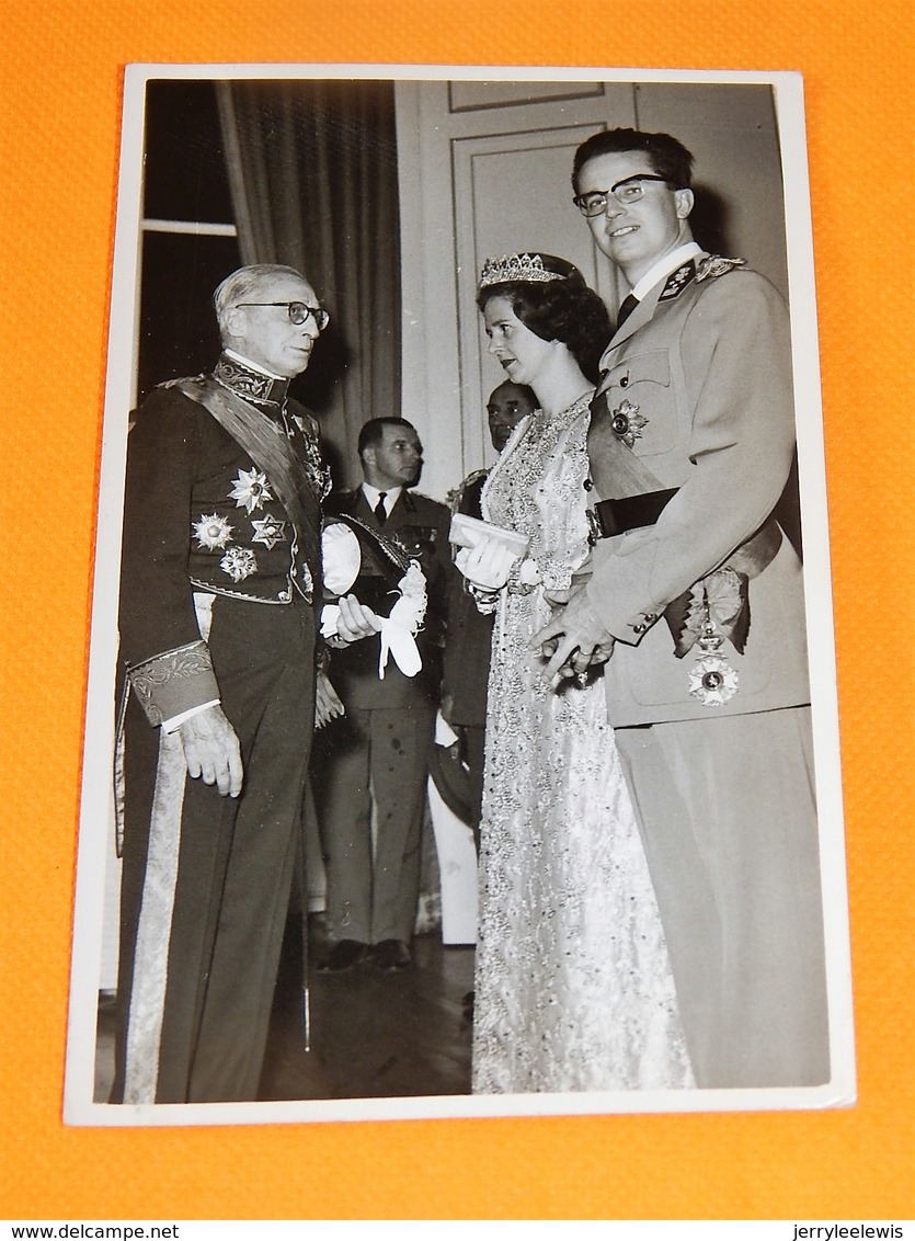 FAMILLE ROYALE BELGIQUE -  Roi Baudouin Et La Reine Fabiola - Royal Families