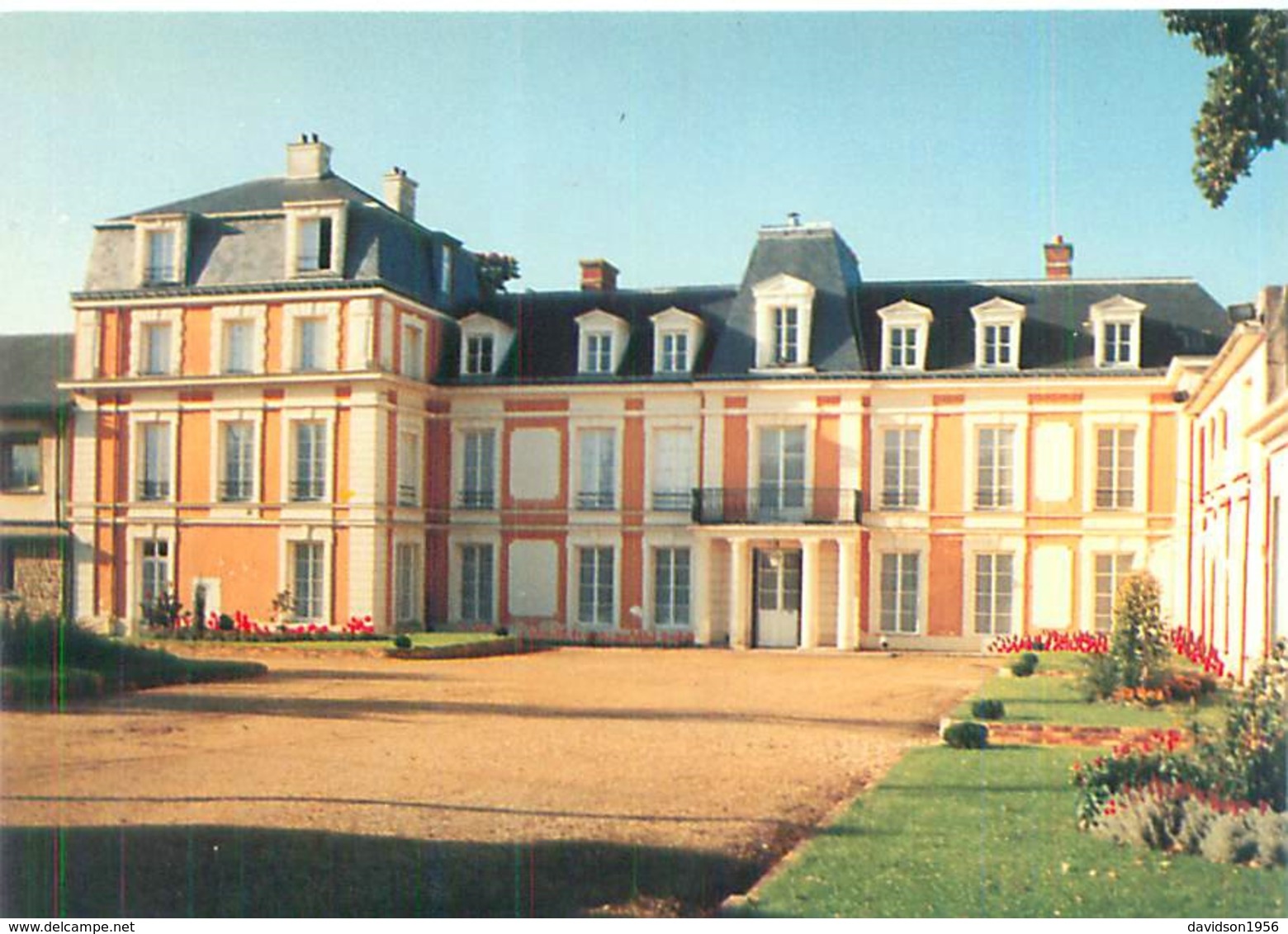 Cpsm -  Soisy Sur Seine   -  Le Château          V1216a - Other & Unclassified