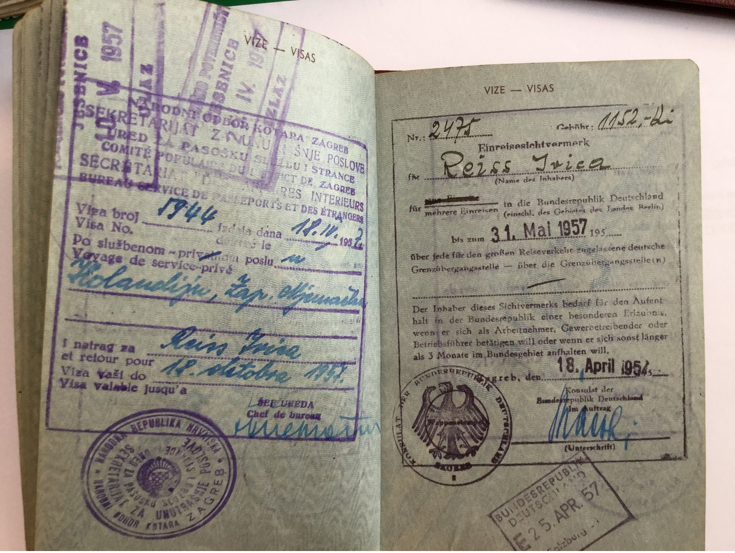 PASSPORT   REISEPASS  PASSAPORTO   PASSEPORT FNRJ   JUGOSLAVIJA  YUGOSLAVIA 1950 VISA TO: AUSTRIA, GERMANY, Switzerland, - Historische Dokumente