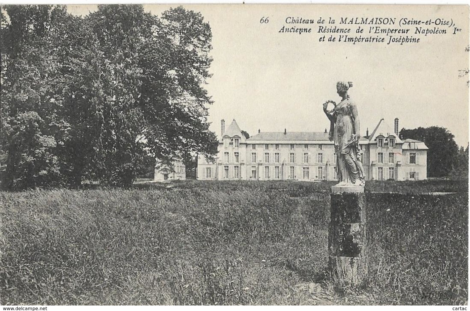 D92 -RUEIL-CHÂTEAU DE LA MALMAISON-ANCIENNE RESIDENCE DE L'EMPEREUR NAPOLEON 1er ET DE L'IMPERATRICE JOSEPHINE-Statue - Rueil Malmaison