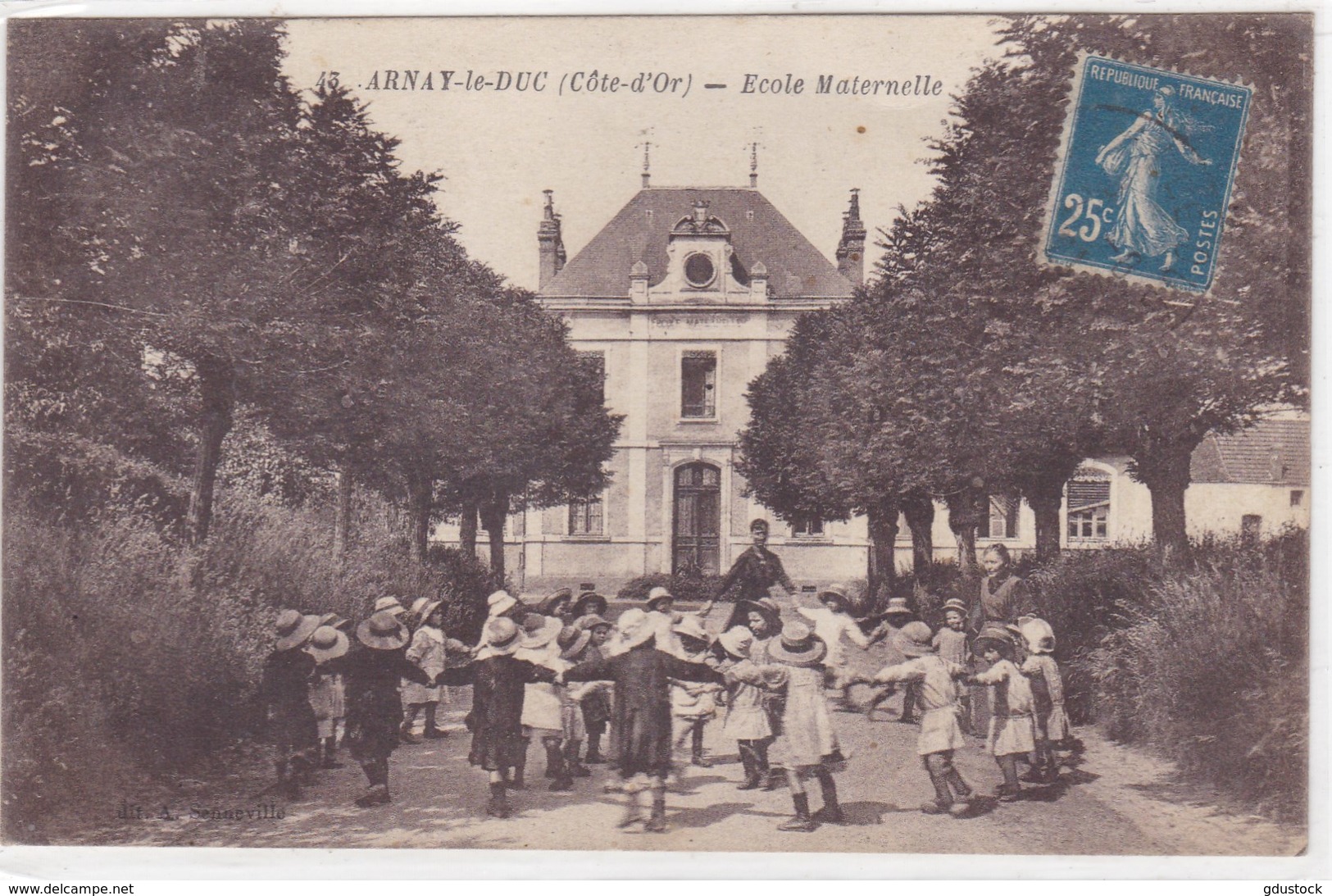 Côte-d'Or - Arnay-le-Duc - Ecole Maternelle - Arnay Le Duc