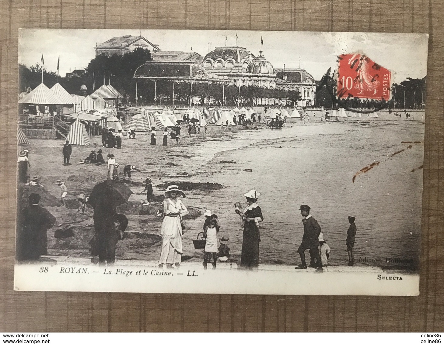 ROYAN La Plage Et Le Casino - Royan