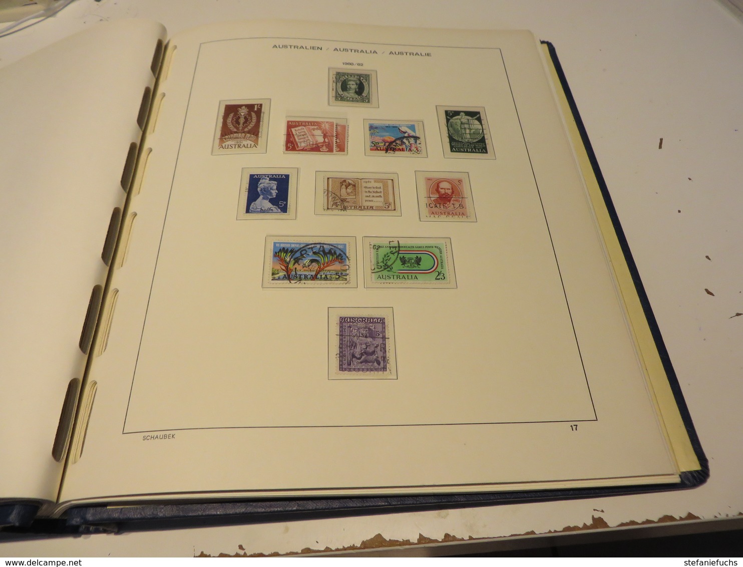 AUSTRALIEN 1913  bis  1976  Posten  o /  ** /   MARKEN  auf  SCHAUBEK - VORDRUCK  im. BINDER