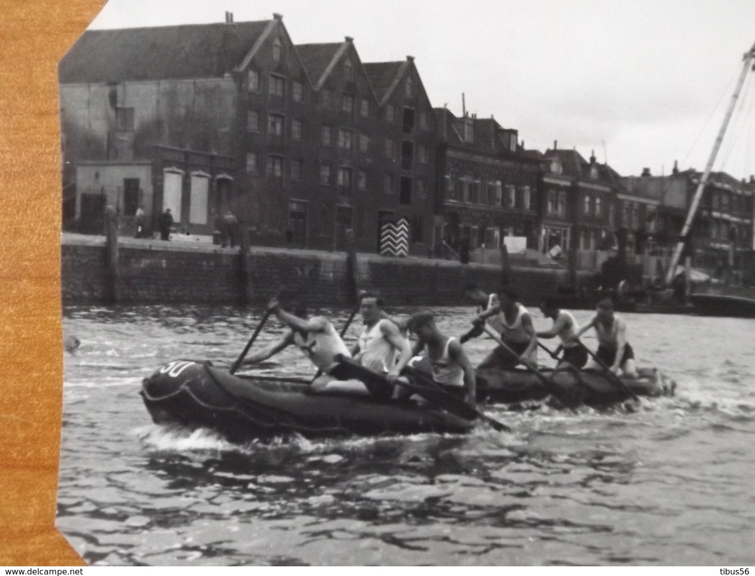 WW2 GUERRE 39 45 MAASSLUIS GOVERT VAN WIJNKADE SOLDATS ALLEMANDS COMPETITION COURSE EN CANOT PNEUMATIQUE - Maassluis