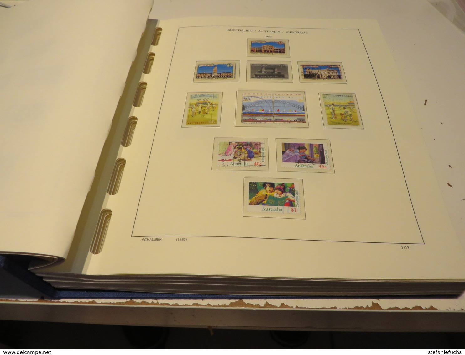 AUSTRALIEN 1977  bis  1992  Posten  o /  ** /   MARKEN  auf  SCHAUBEK - VORDRUCK  im. BINDER