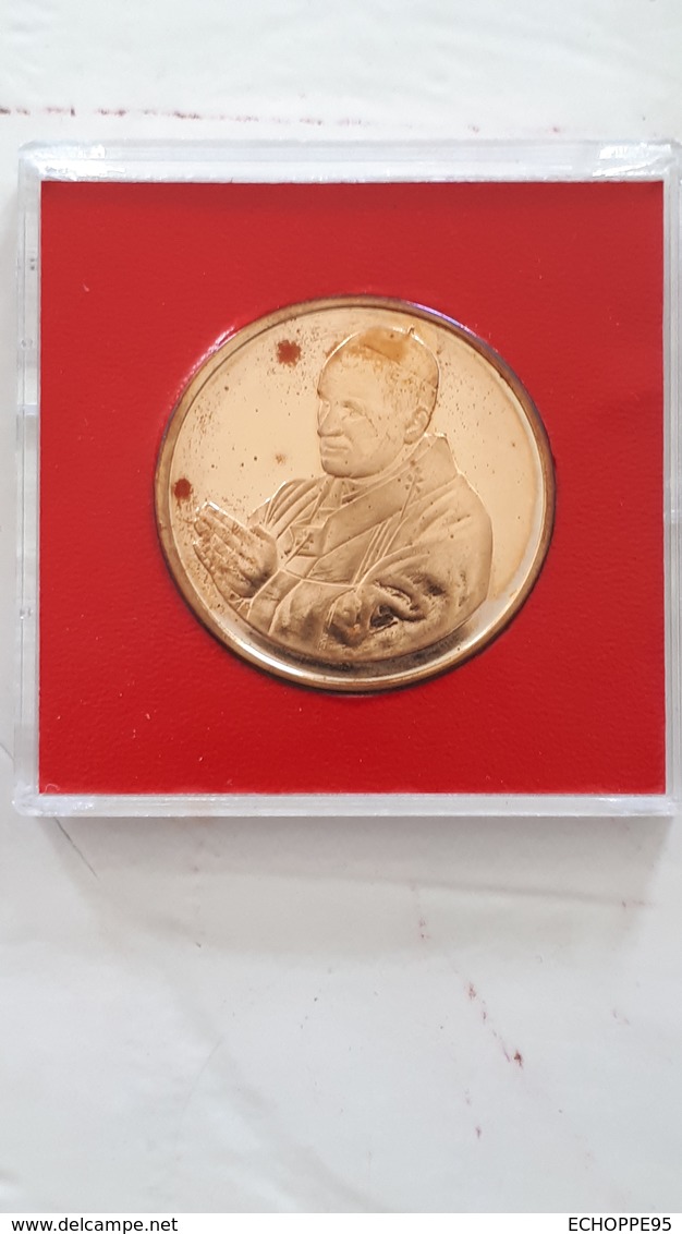 RARE MÉDAILLE DE LA VISITE DU PAPE A LONDRES:(WESTMINSTER CATHÉDRAL) - Royaux/De Noblesse