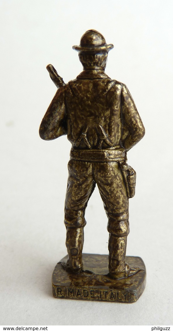 FIGURINE KINDER  METAL   COWBOY I - 5  TILGHMAN (2) Laiton - KRIEGER Berümmte Westmänner I - Figurines En Métal