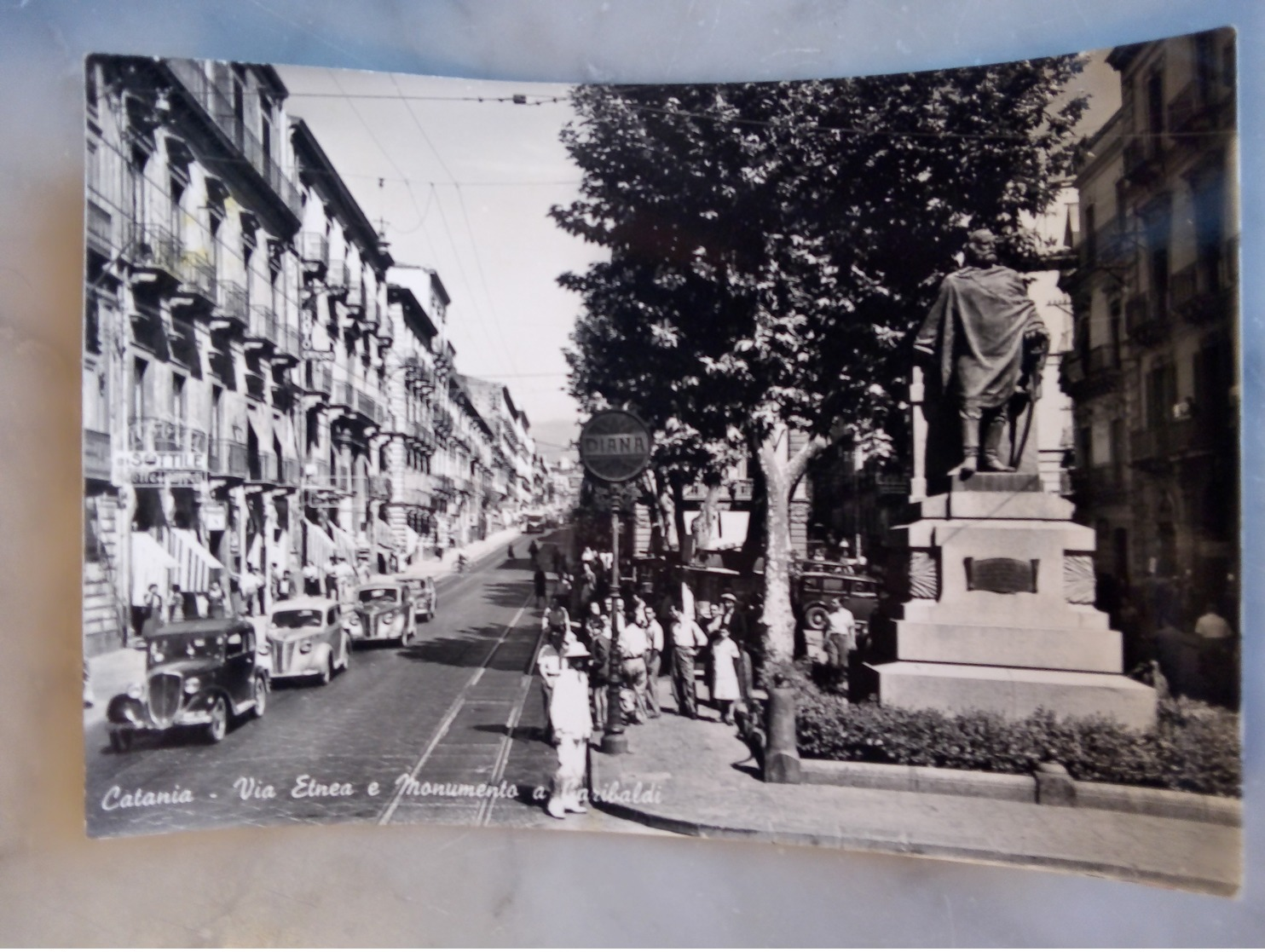 Catania Via Etnea E Monumento A Garibaldi Cartolina A + VIAGGIATA 1955 - Catania