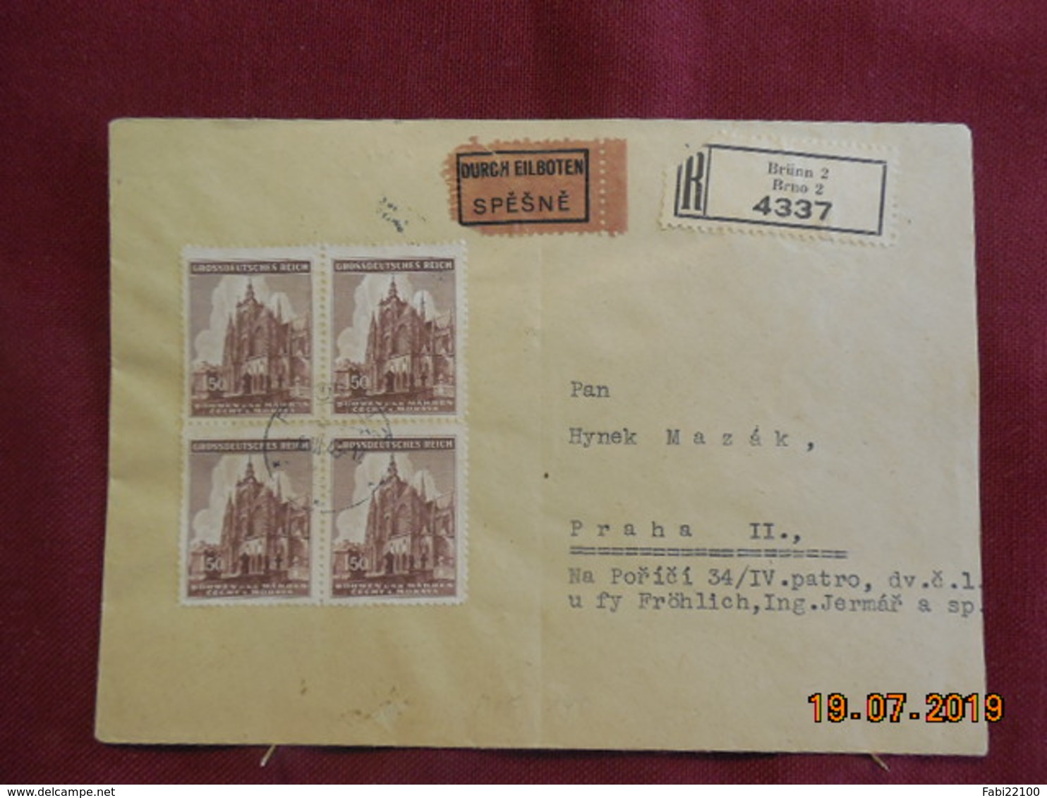 Lettre Express De 1943 à Destination De Prague En Recommandé - Lettres & Documents