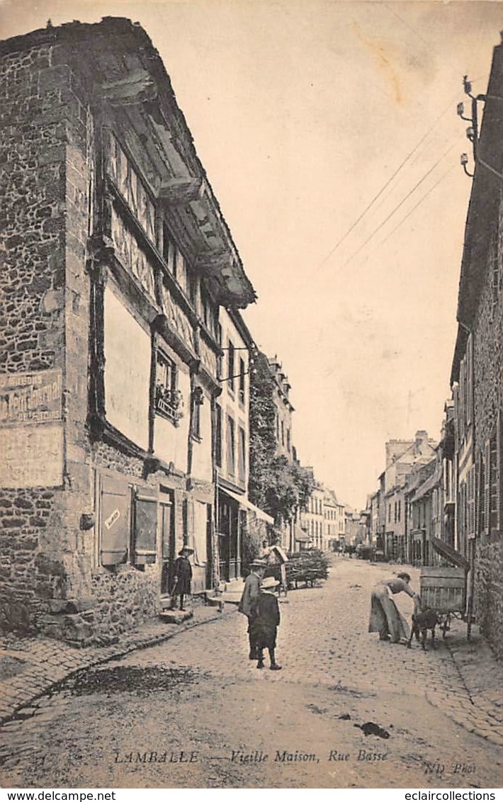 Lamballe        22        Rue Basse. Vieilles Maisons   (voir Scan) - Lamballe