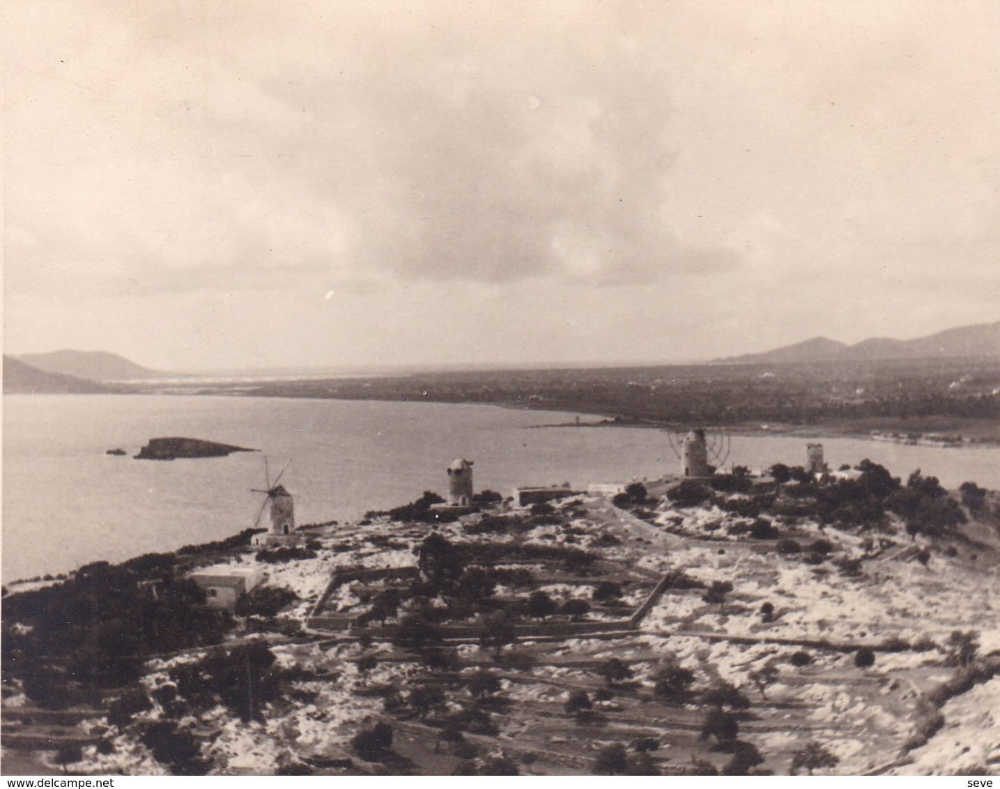 IVIZA IBIZA 1930  Photo Amateur Format Environ 7,5 Cm X 5,5 Cm Espagne - Lieux