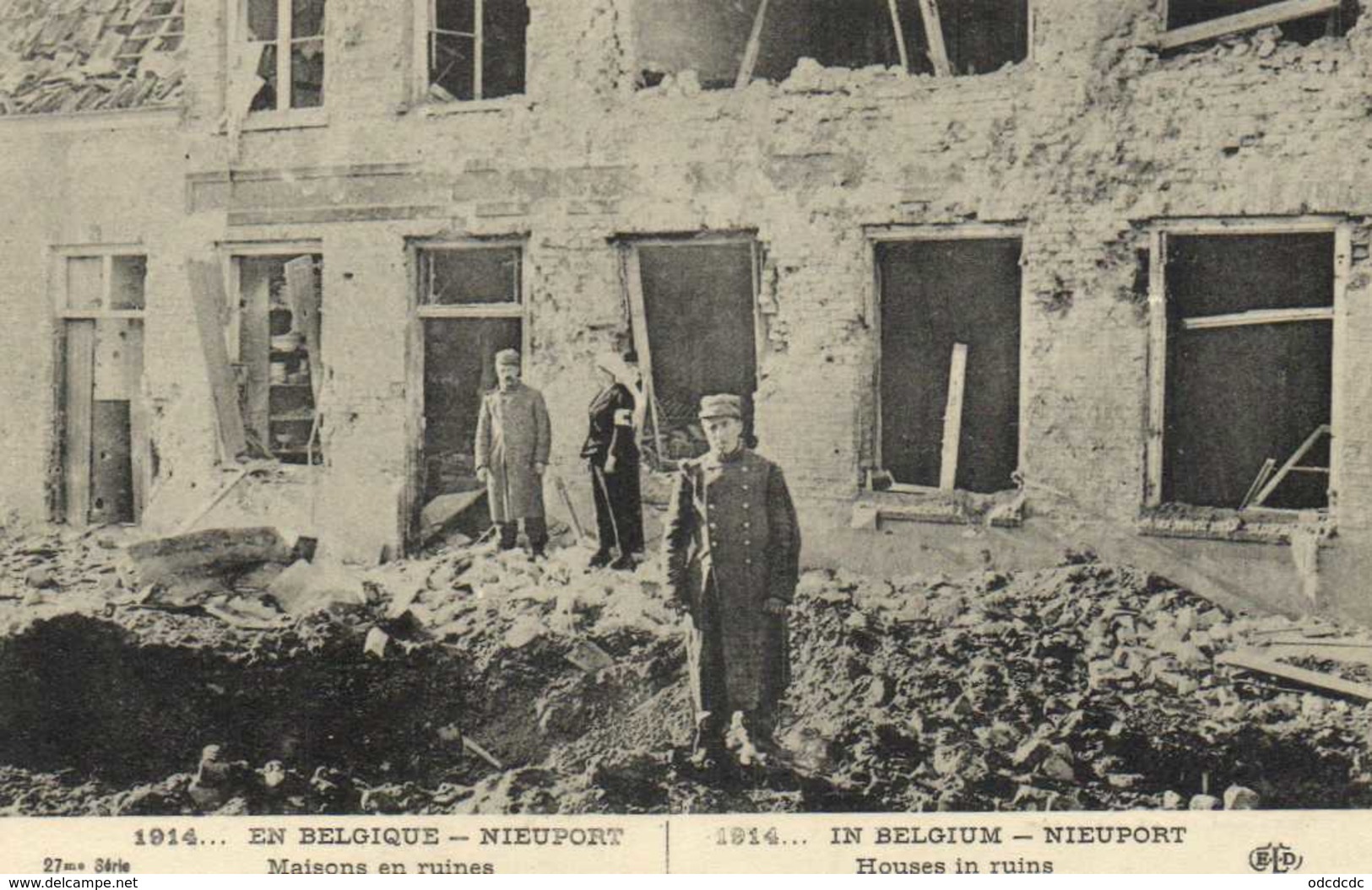DESTOCKAGE BON LOT 200 CPA "MILITARIA"  Casernes Guerre 14 18 Patriotiques Ruines ... (100 scanées)